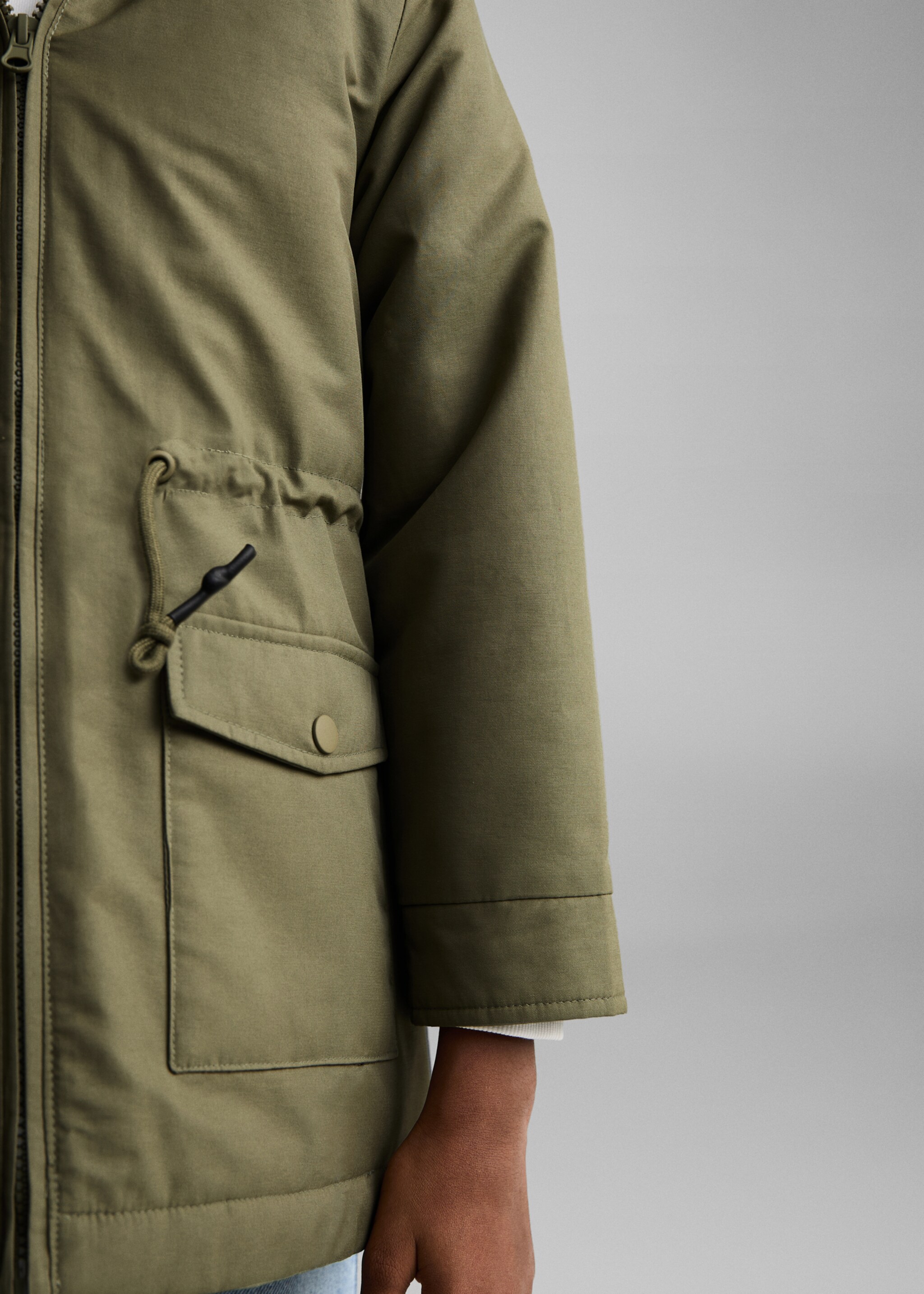Parka with fur-effect lining - Details of the article 6, Khaki. Ref: 77077641-00.