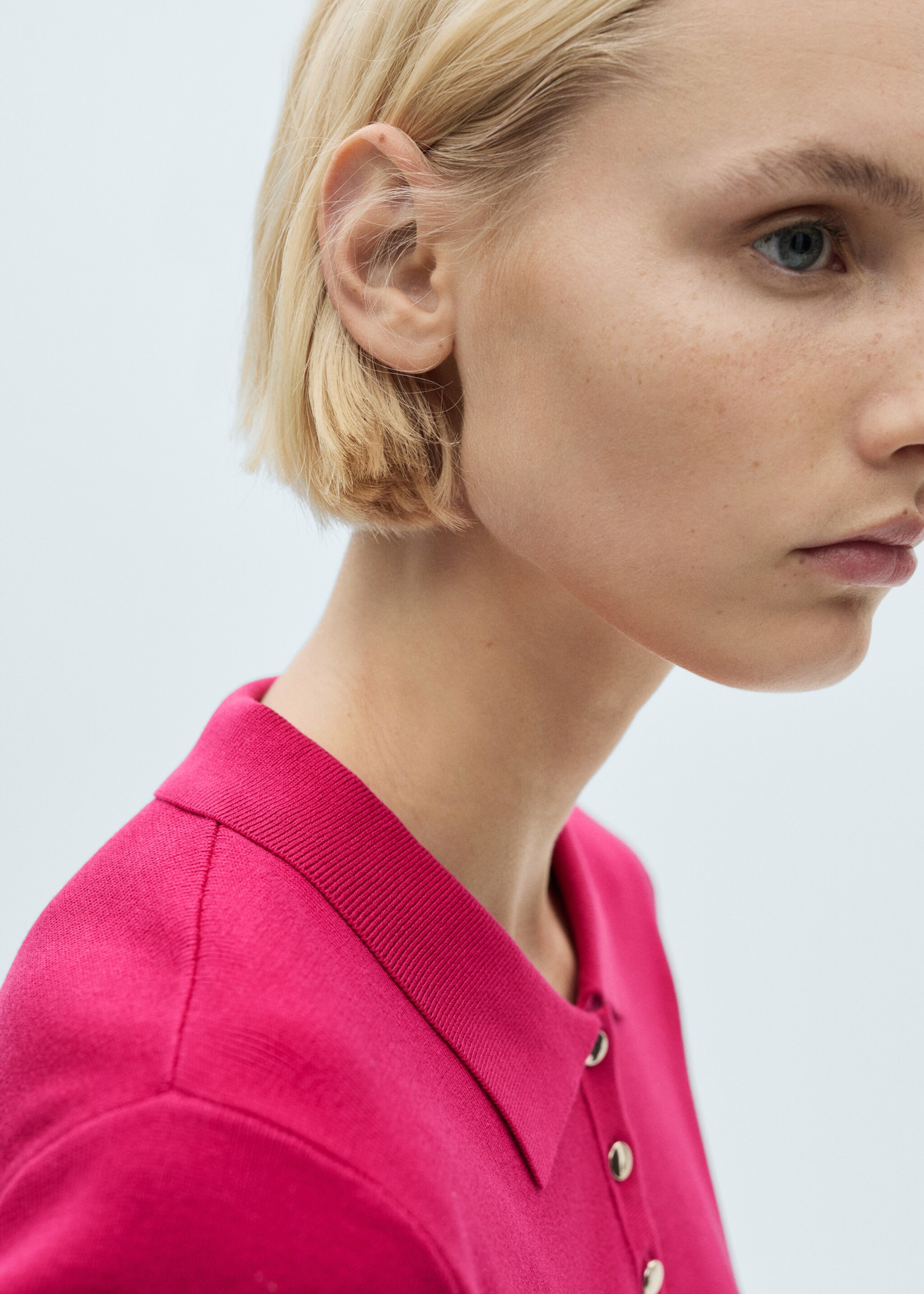 Cropped knitted polo shirt - Details of the article 1, Fuchsia. Ref: 77077644-00.
