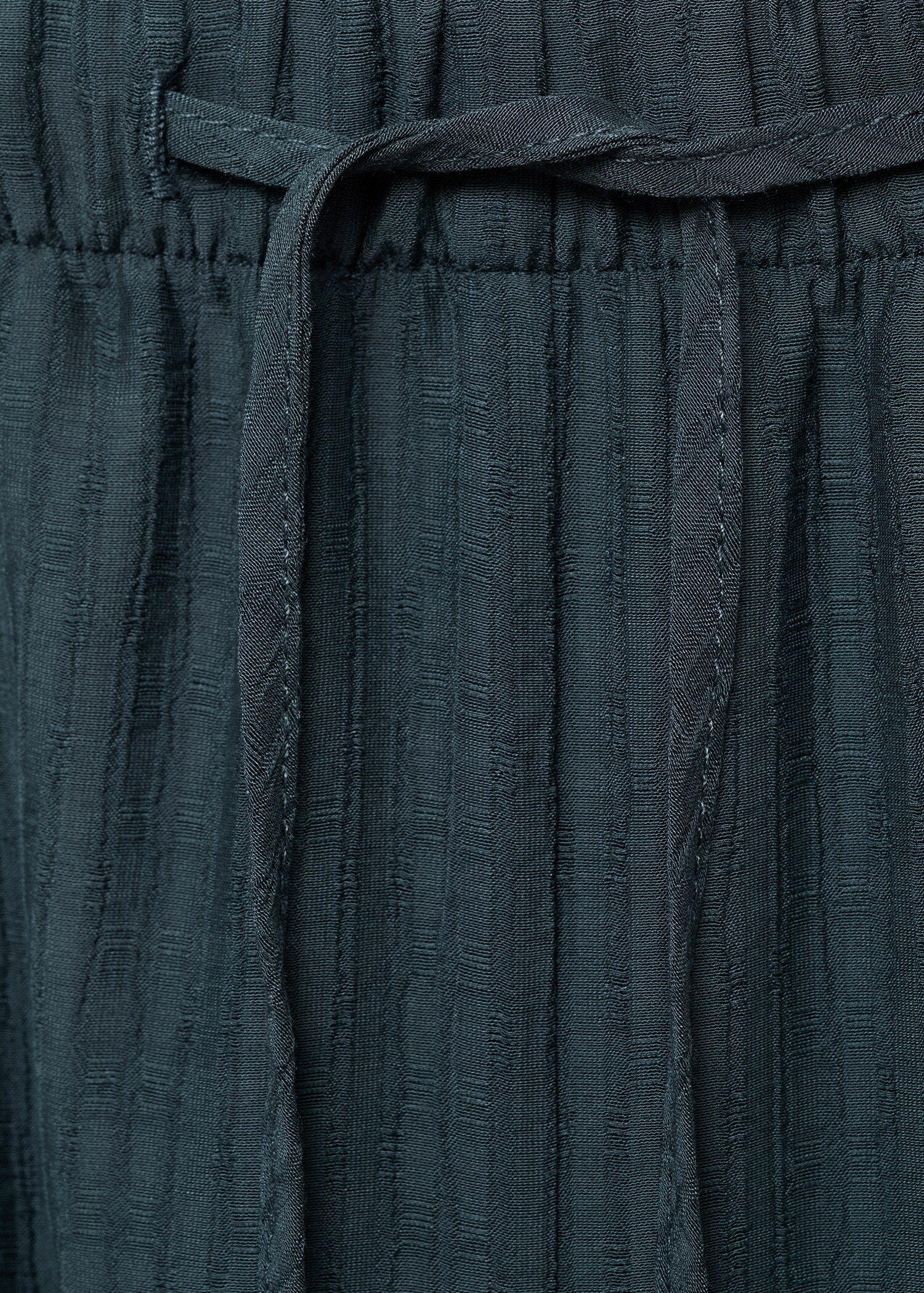 Fließende Hose mit Knoten - Detail des Artikels 0