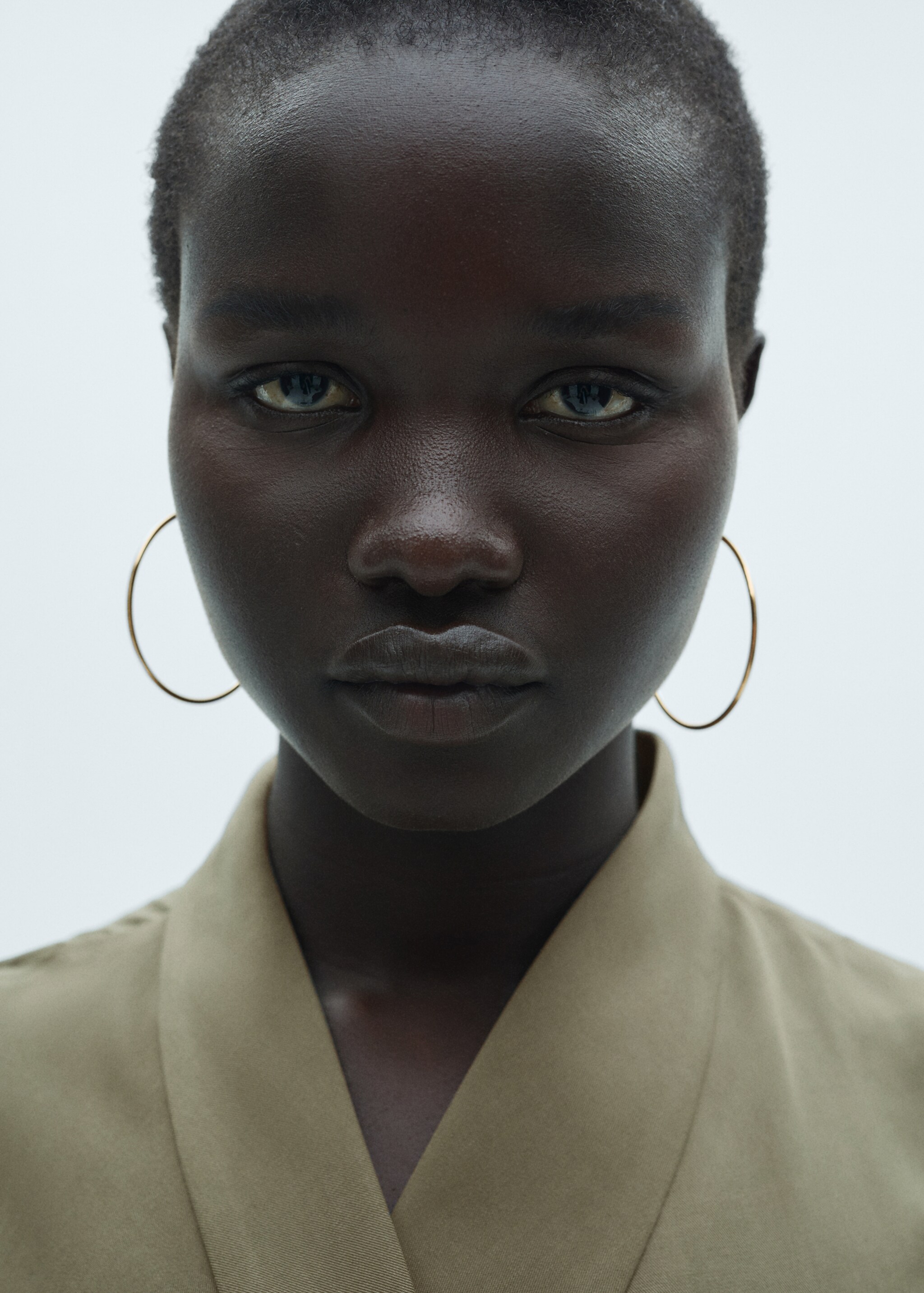 Lyocell-Kleid mit Knotendetail - Detail des Artikels 1, Khaki. Ref: 77077649-00.