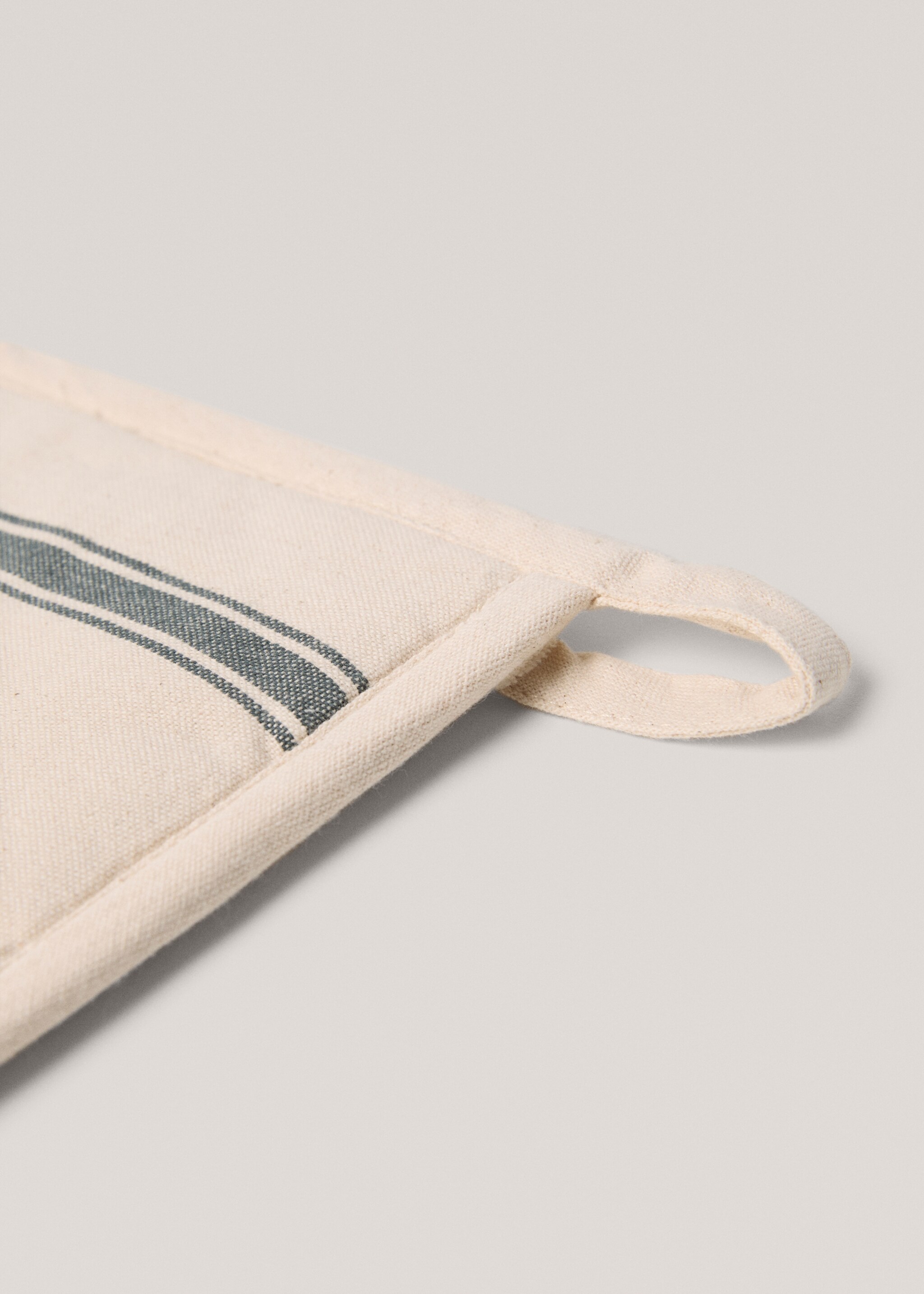 Gant de cuisine 100 % coton détail rayure - Détail de l'article 1, Gris anthracite. Ref: 77077667-00.