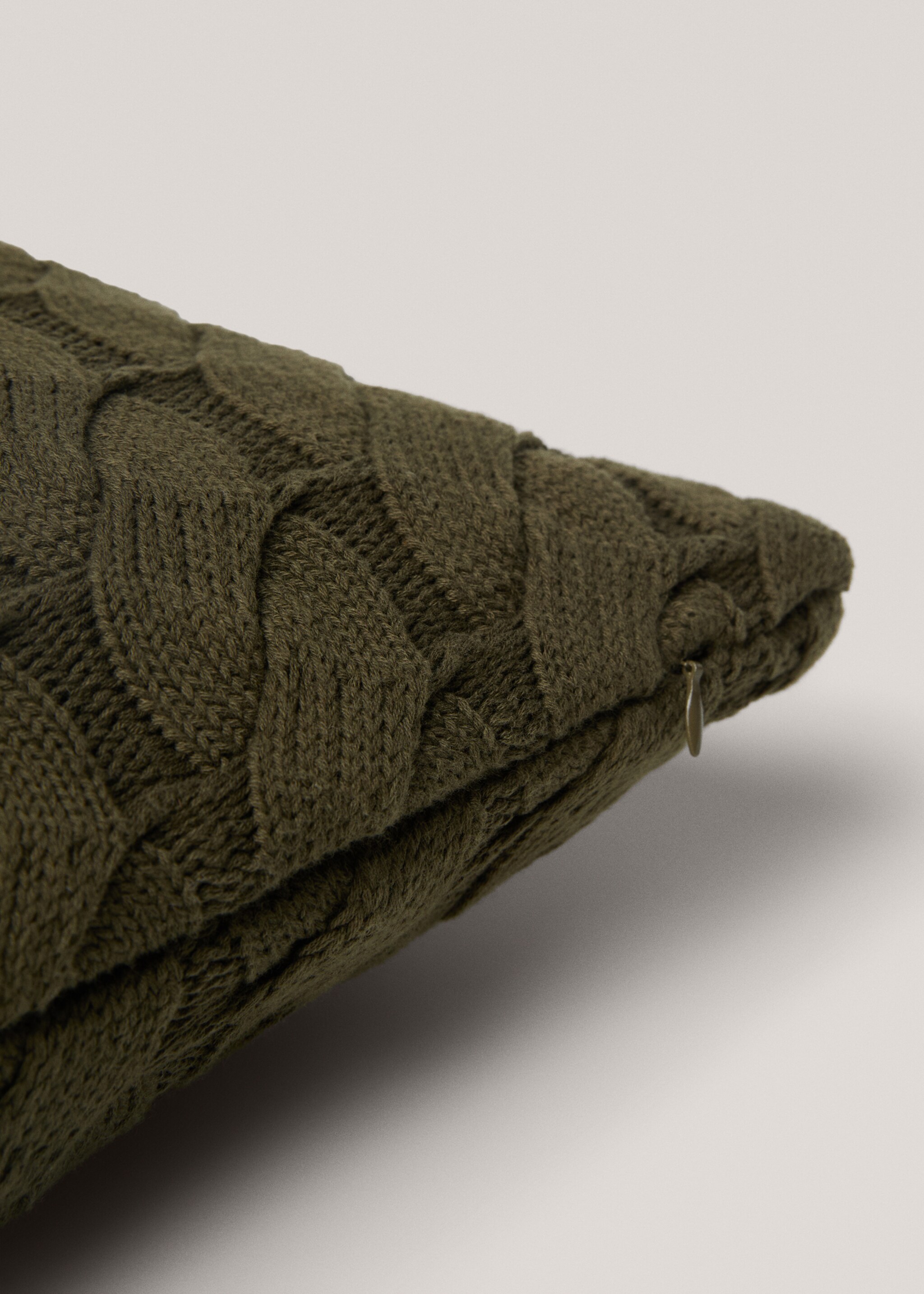 100% cotton braided knit cushion cover 17.7x17.7in - Details of the article 2, Green. Ref: 77077670-00.