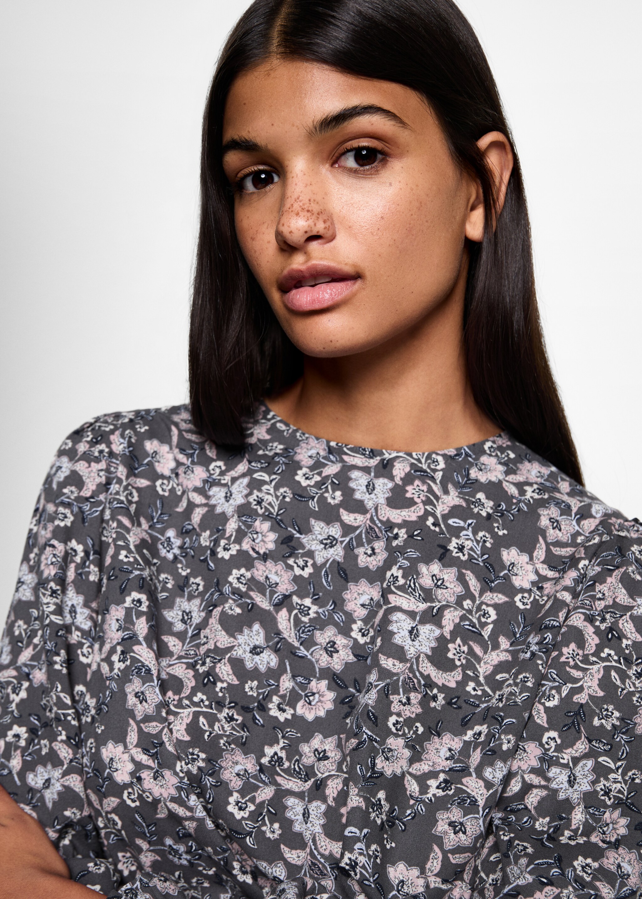 Floral print blouse - Details of the article 1, Pink. Ref: 77077671-00.