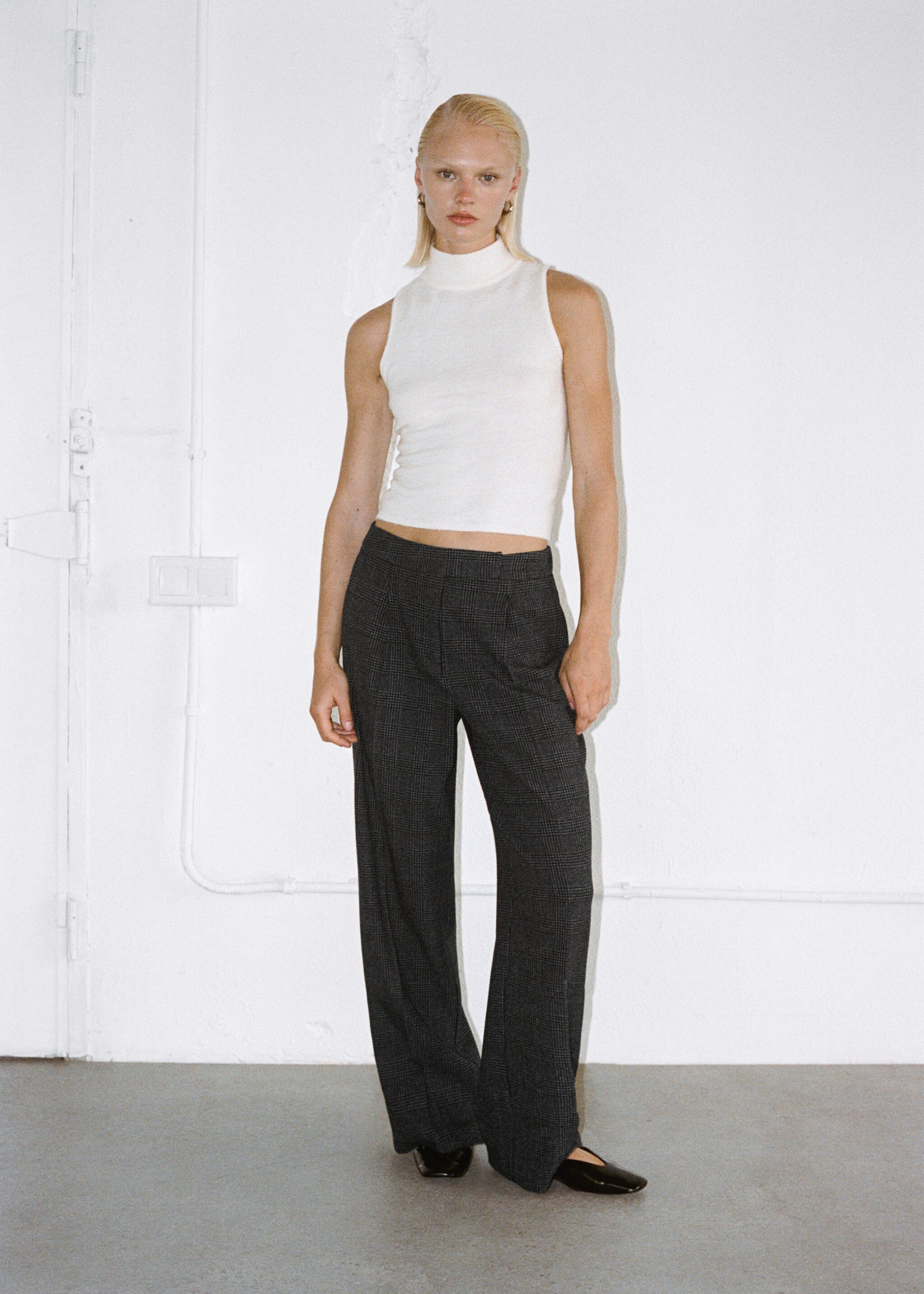 Gerade Tweed-Hose - Detail des Artikels 6, Schwarz. Ref: 77077676-00.