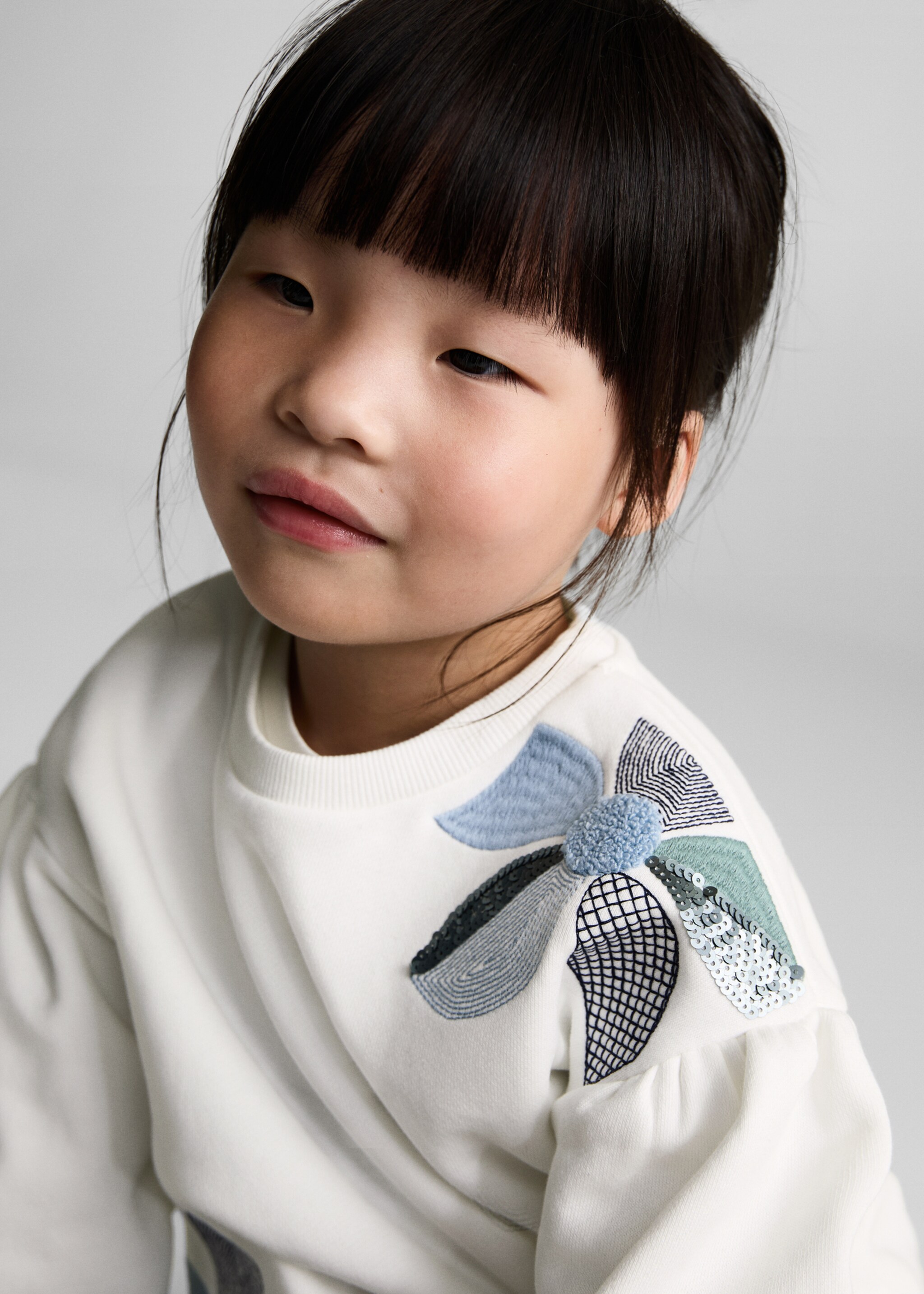 Sweatshirt mit floraler Stickerei - Detail des Artikels 1