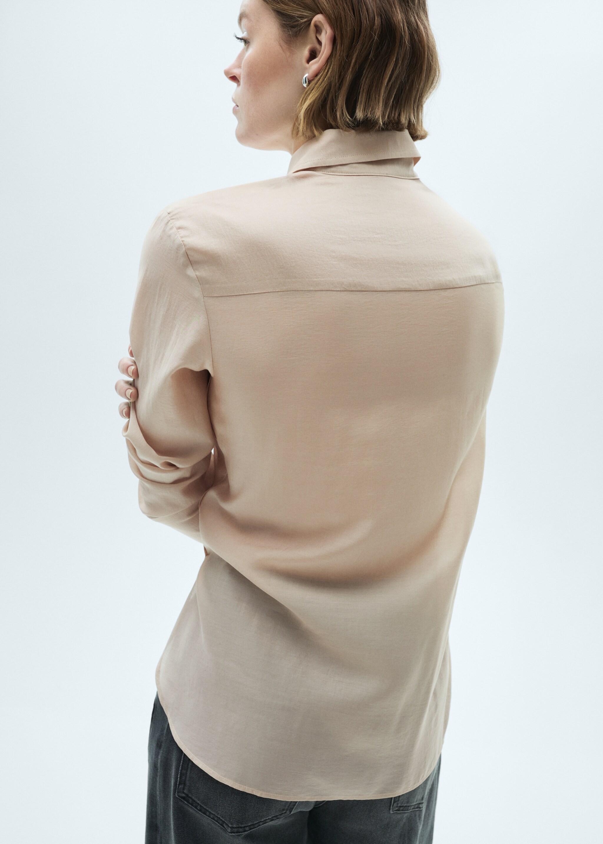 Satin lyocell shirt - Reverse of the article