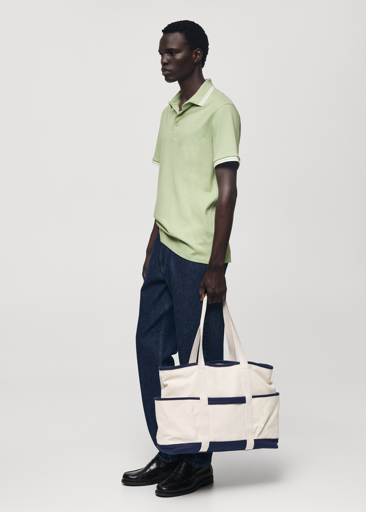 Poloshirt aus 100 % mit Kontrastborten - Detail des Artikels 2