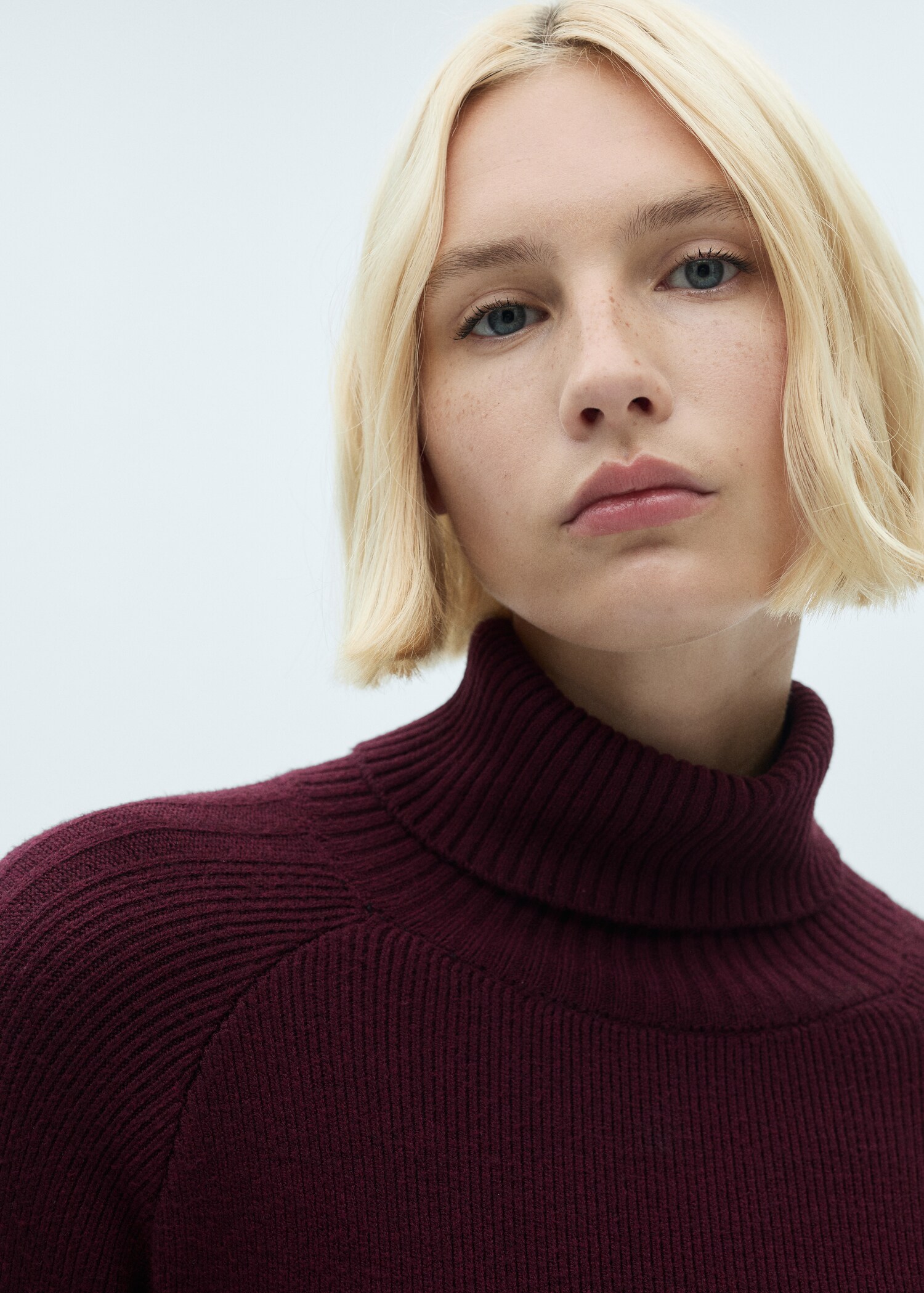 Vestit curt punt coll girat - Detall de l'article 1
