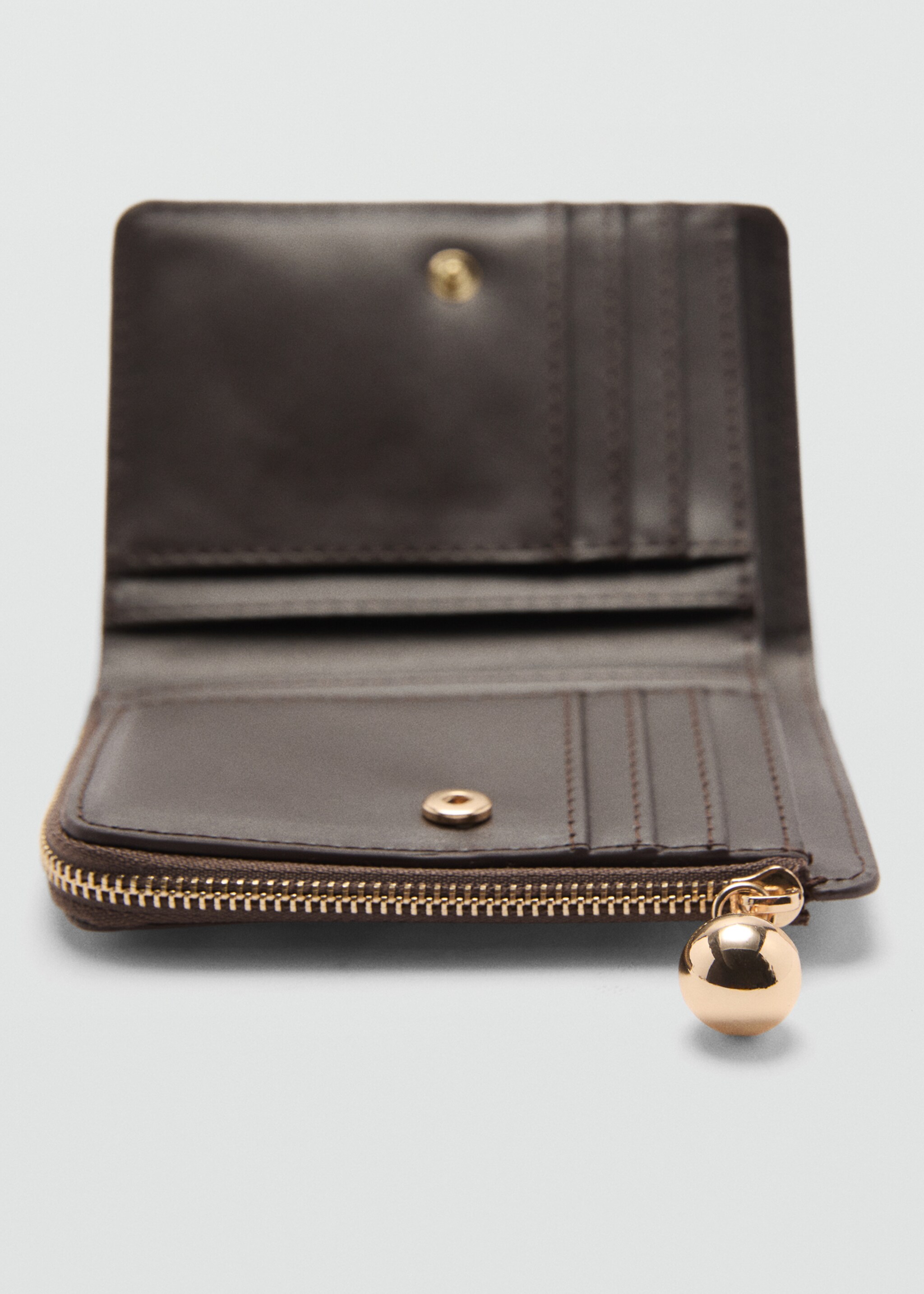 Leather-effect wallet - Details of the article 1