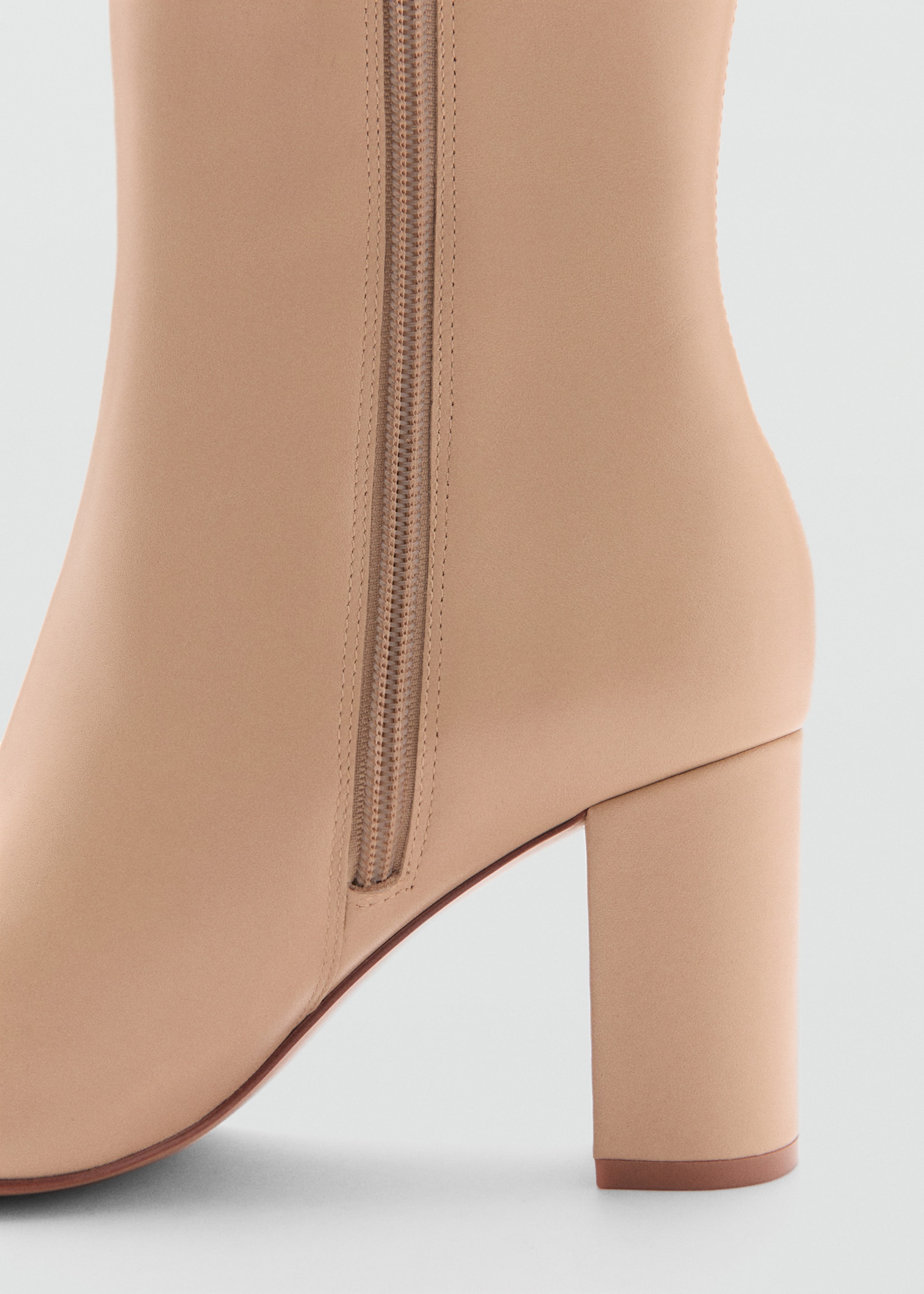 Leather boots with tall leg - Details of the article 1, Medium Brown. Ref: 77077694-00.