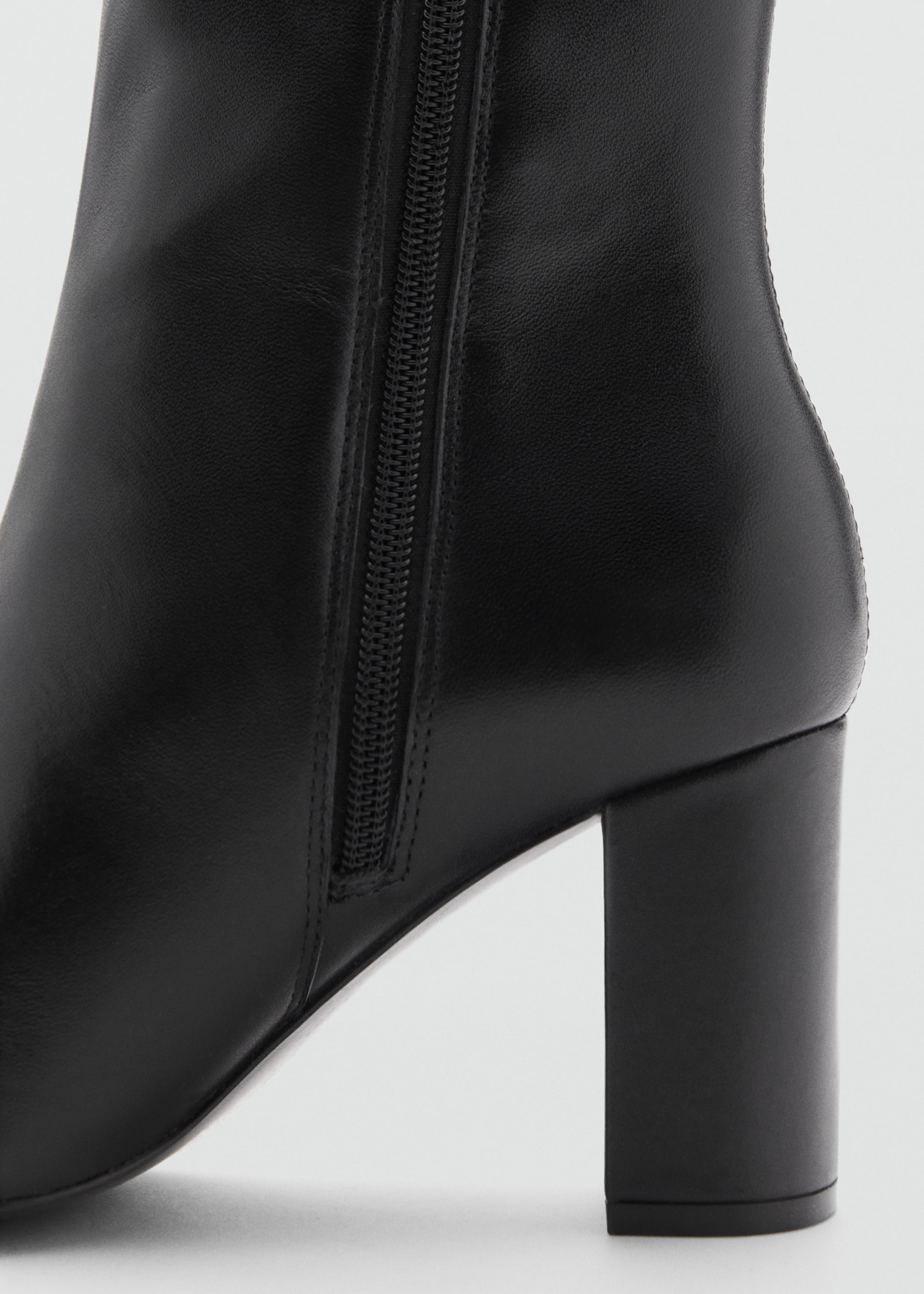 Leather boots with tall leg - Details of the article 1, Black. Ref: 77077694-00.