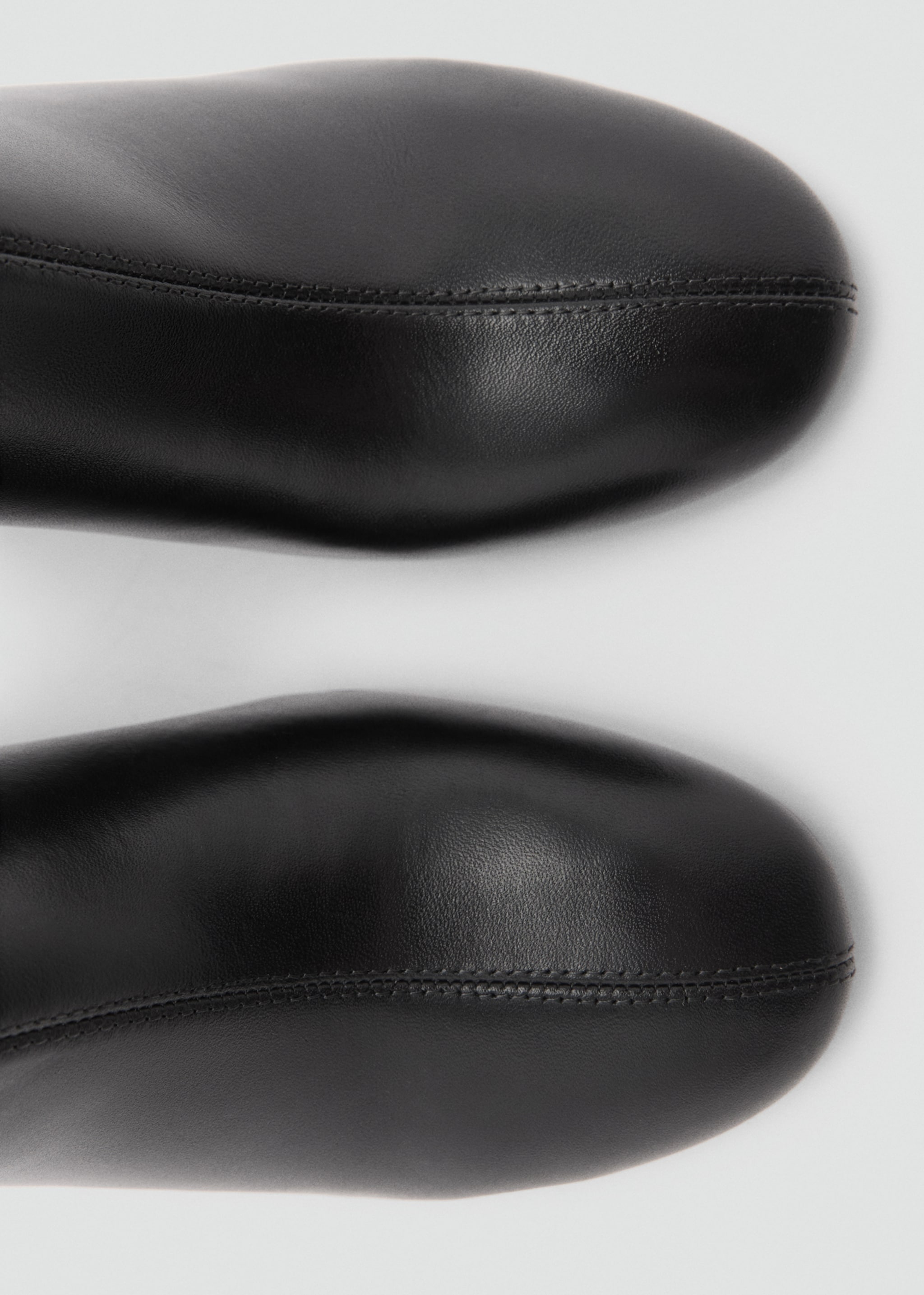 Leather boots with tall leg - Details of the article 2, Black. Ref: 77077694-00.