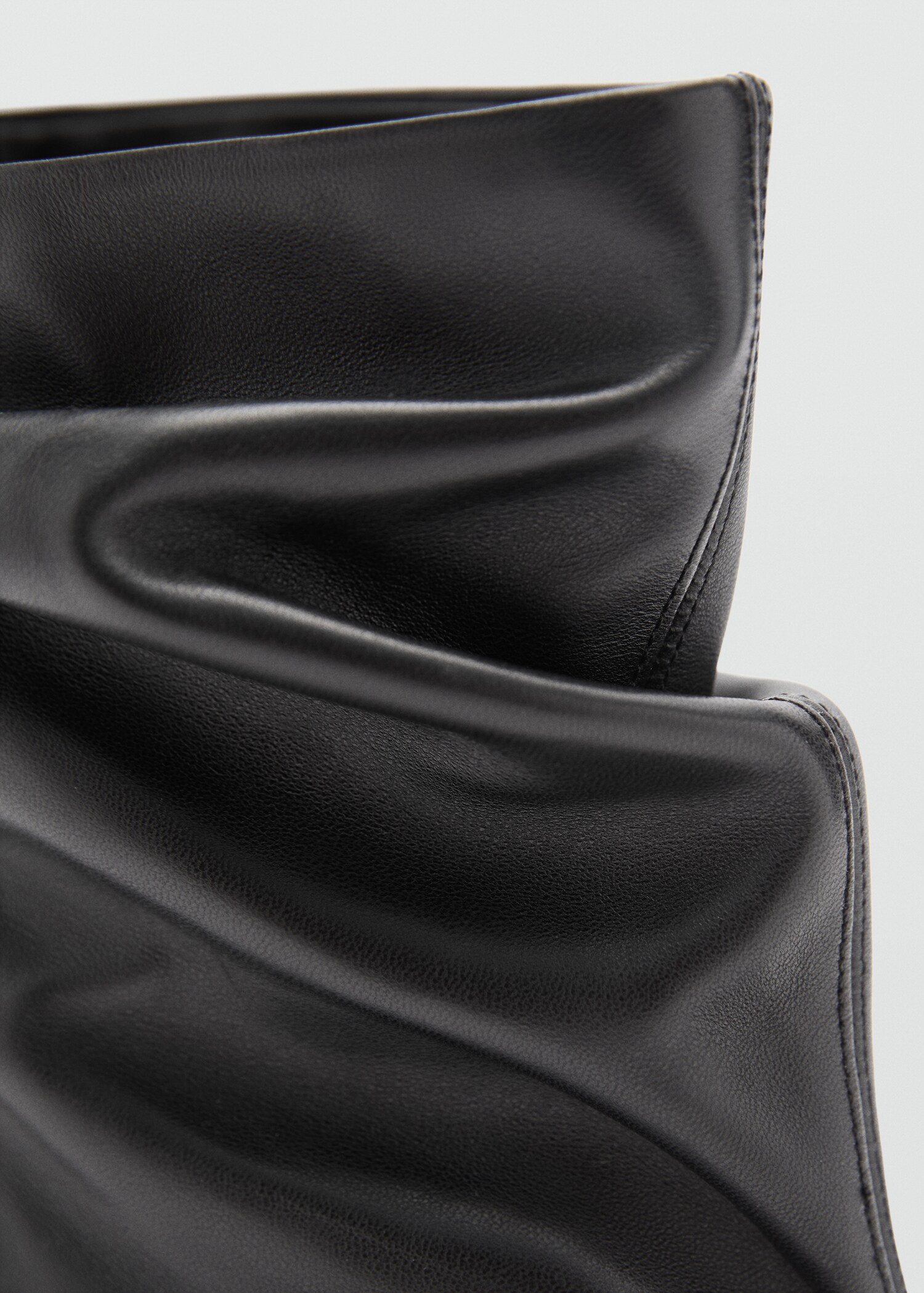 Leder-Stiefelette mit Kittenheel - Detail des Artikels 1