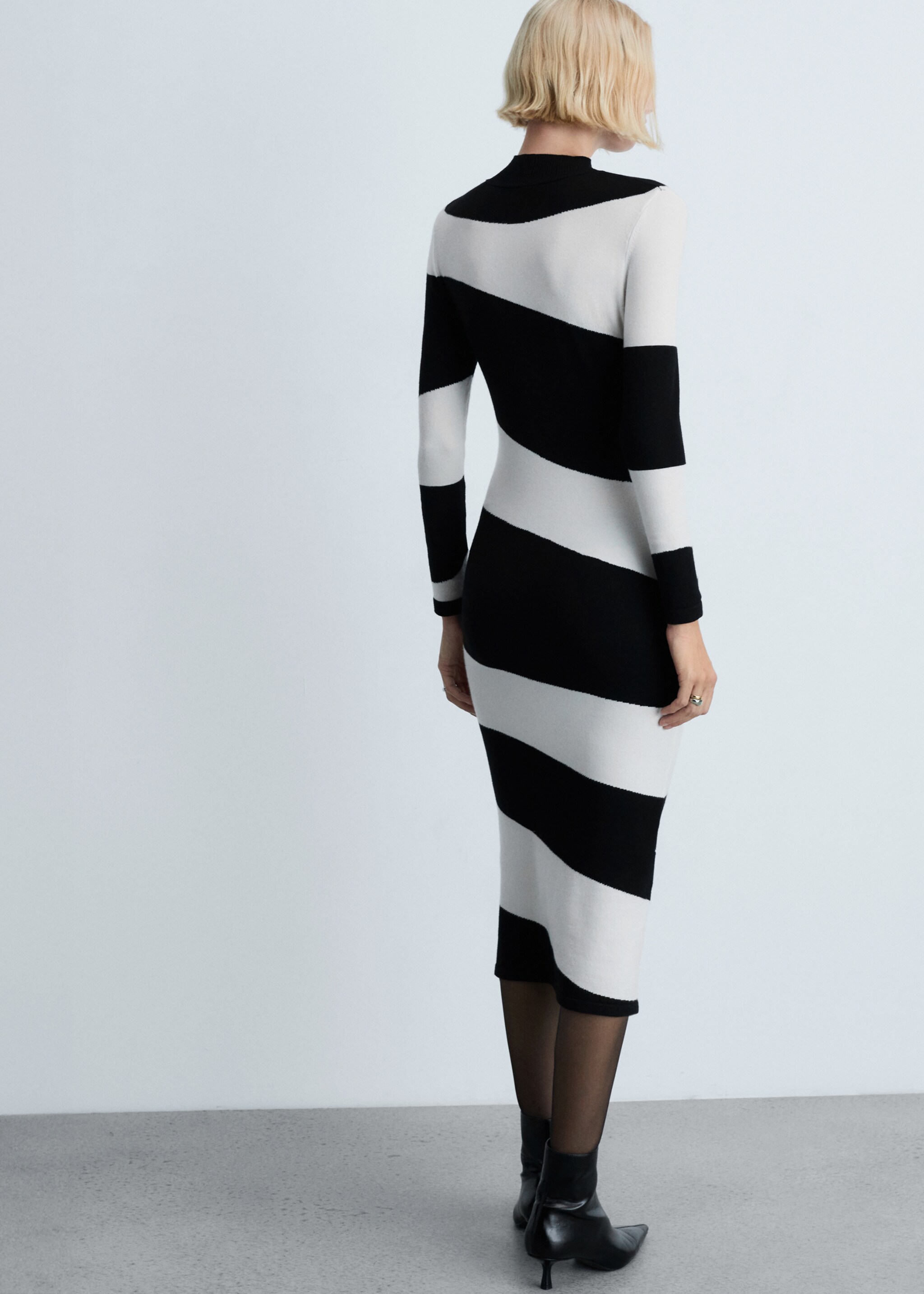 Perkins collar midi dress - Reverse of the article, Black. Ref: 77077718-00.