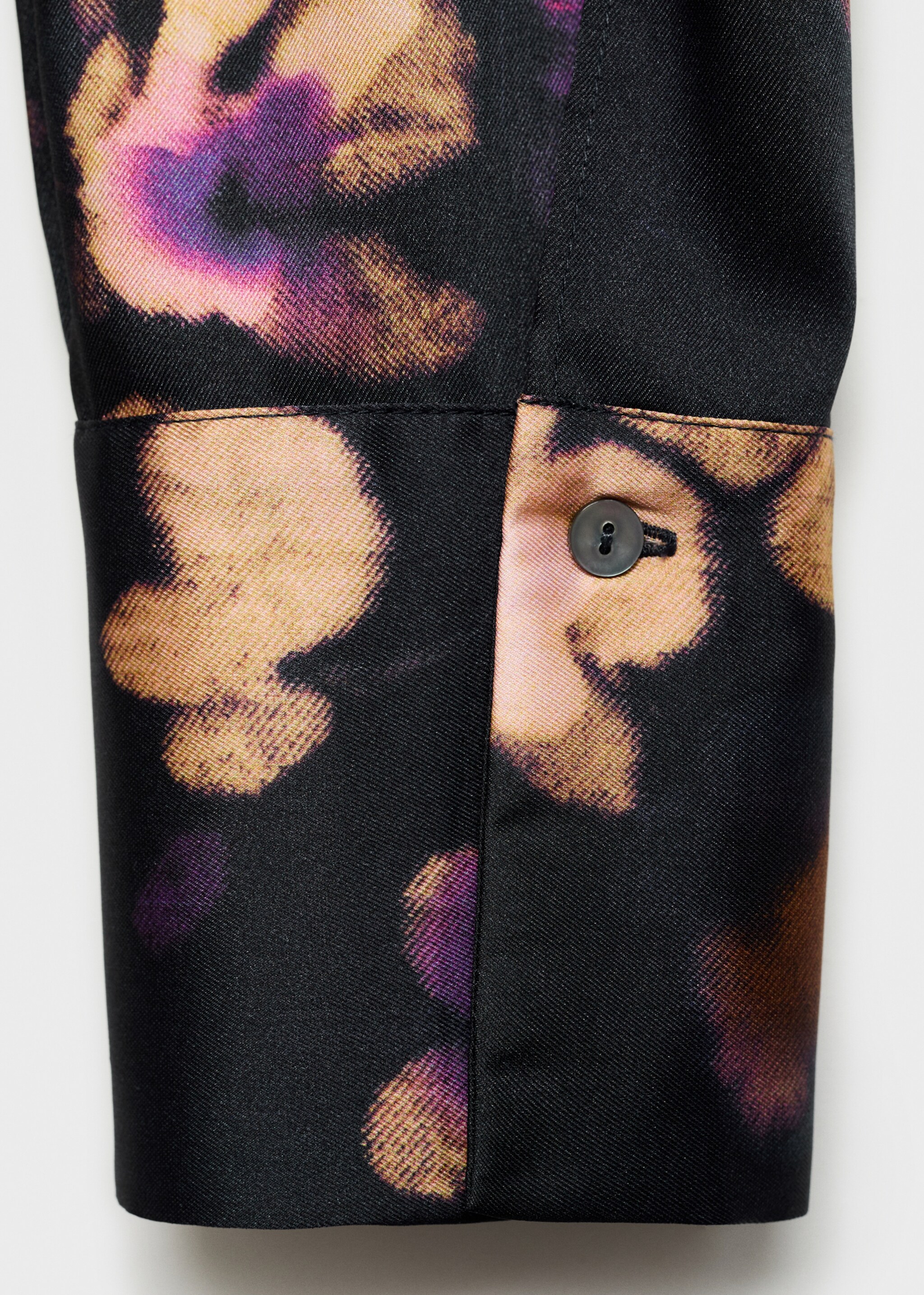 Camisa satinada estampada - Detalle del artículo 0, Morado. Ref: 77077720-00.