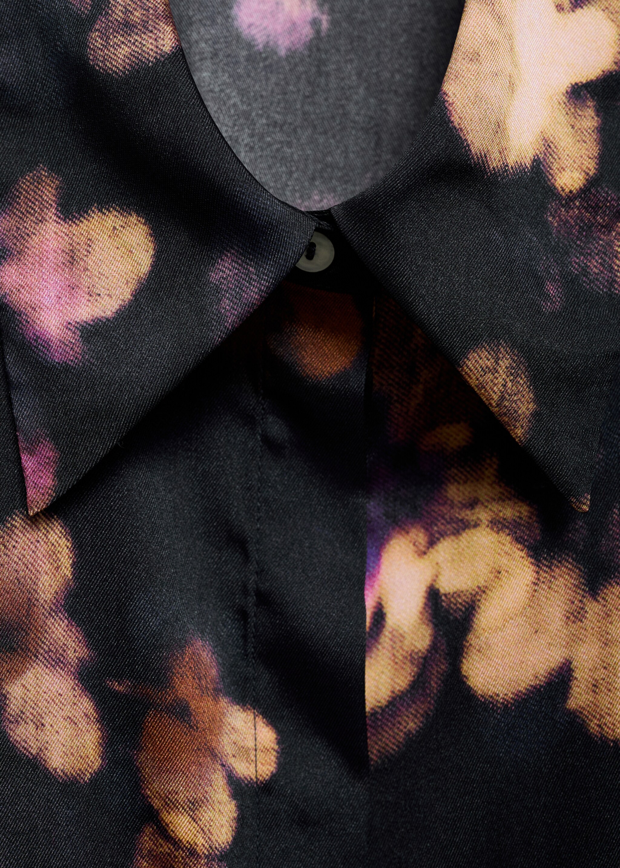 Camisa satinada estampada - Detalle del artículo 8, Morado. Ref: 77077720-00.