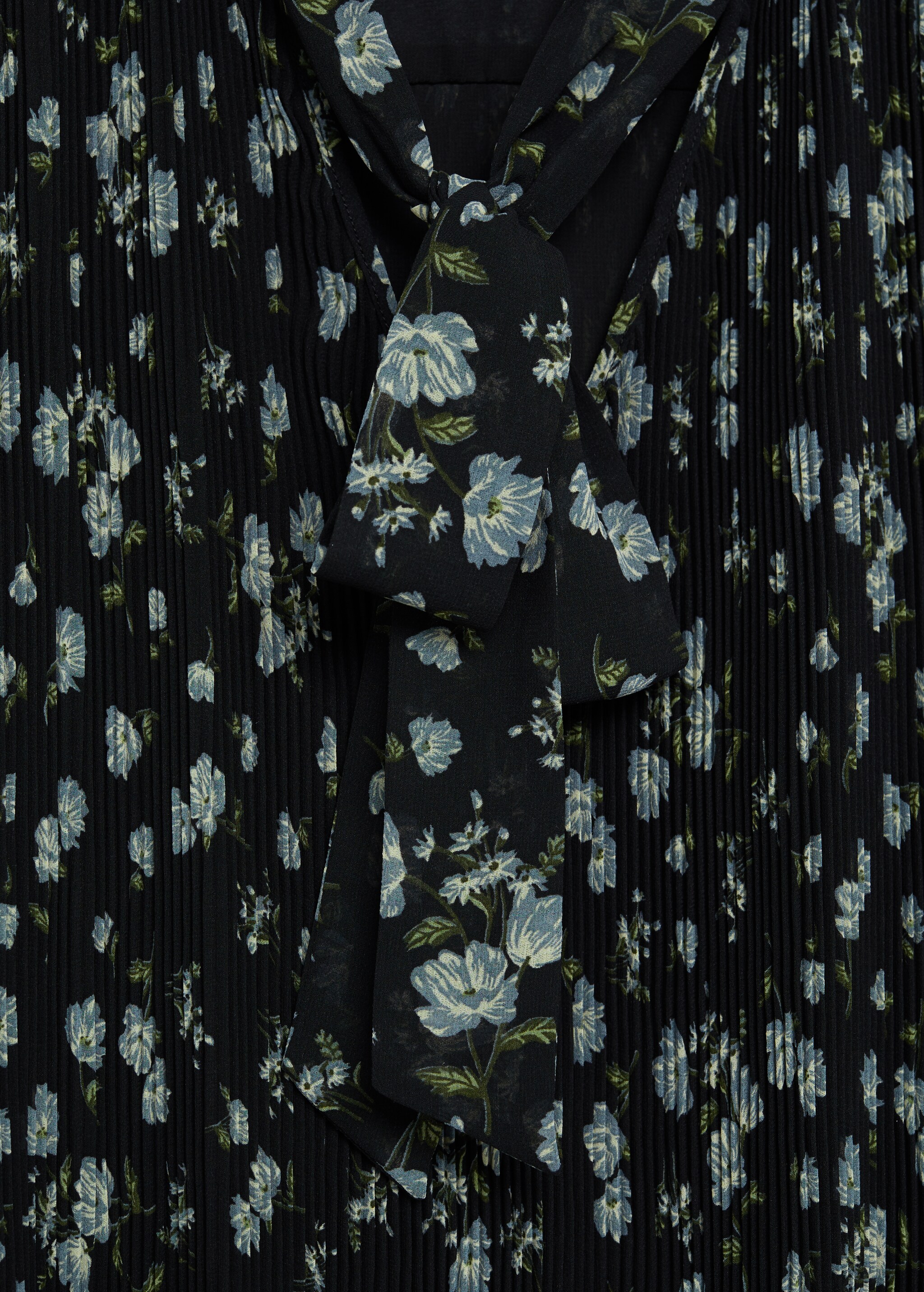 Vestido fluido plisado - Detalle del artículo 8