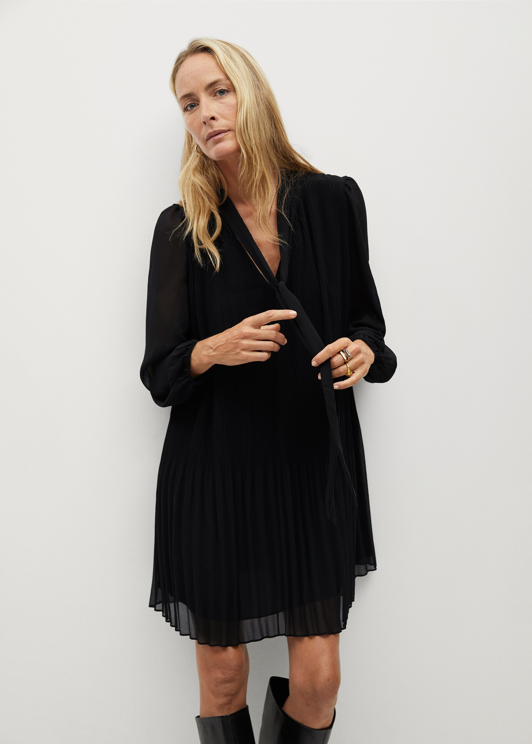 Vestido fluido plisado - Plano medio