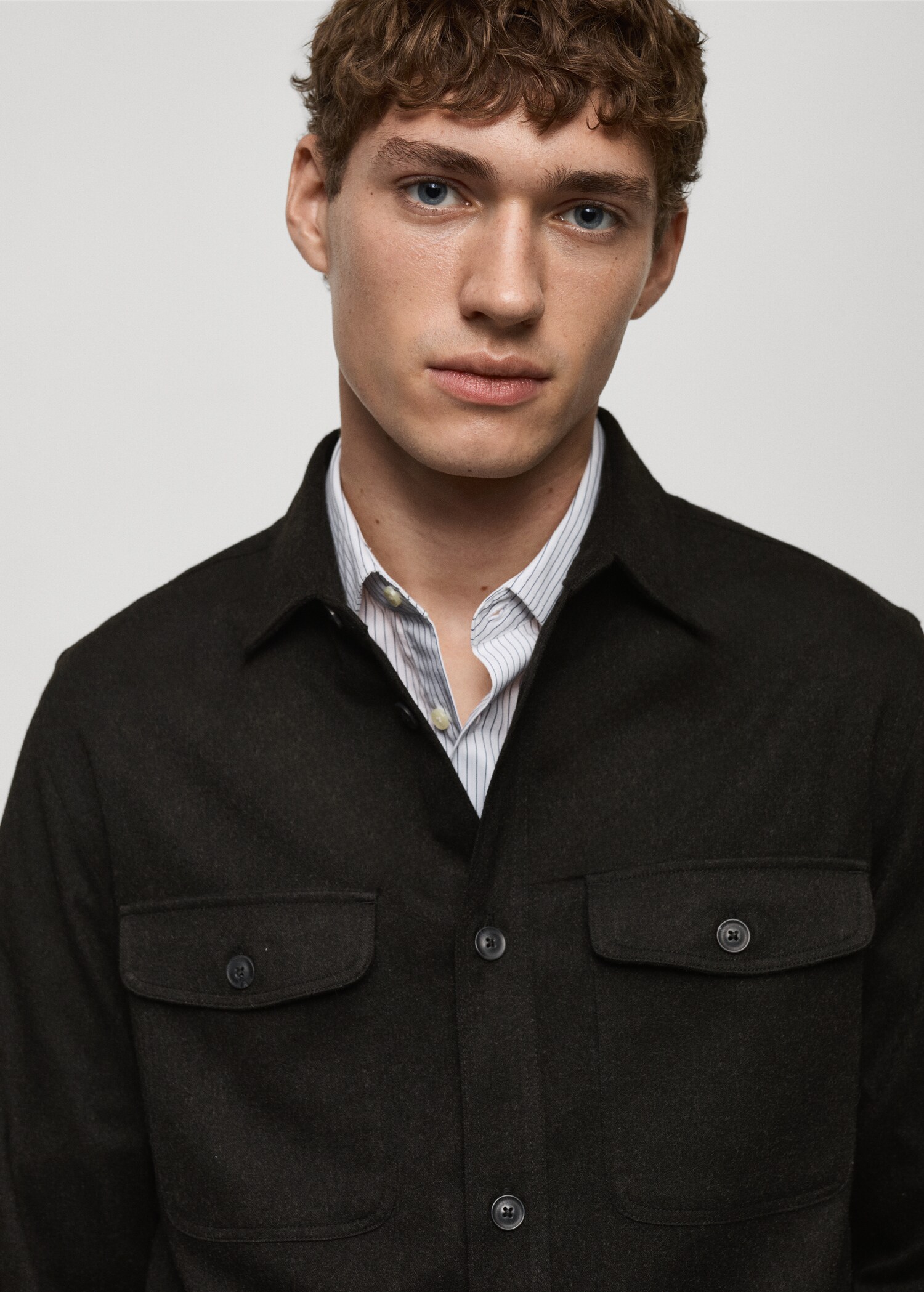 Regular-fit flannel overshirt with pockets - Details of the article 1