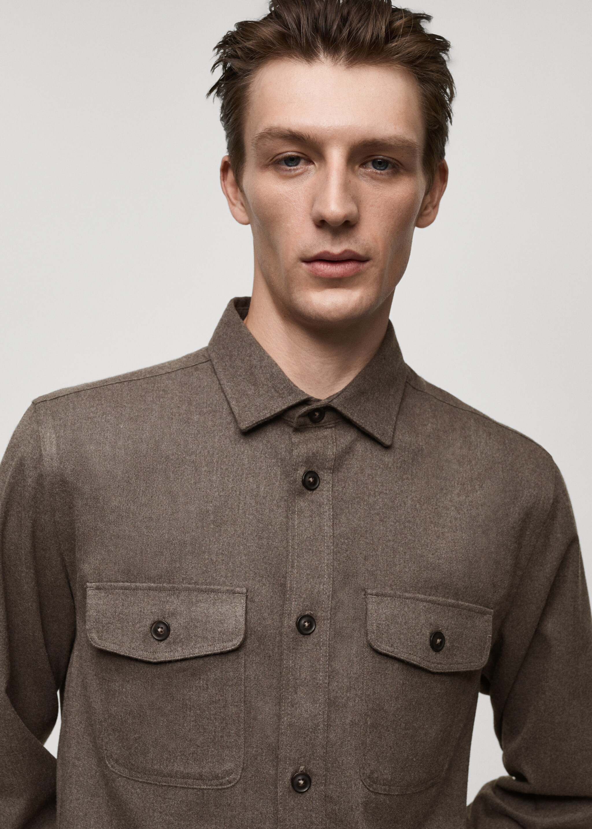 Regular-fit flannel overshirt with pockets - Details of the article 1, Mink Grey. Ref: 77077922-00.