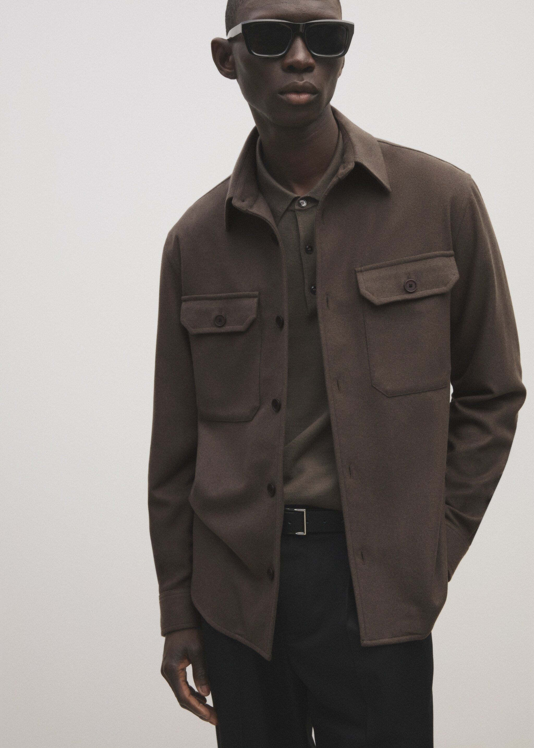 Regular-fit flannel overshirt with pockets - Details of the article 5, Mink Grey. Ref: 77077922-00.