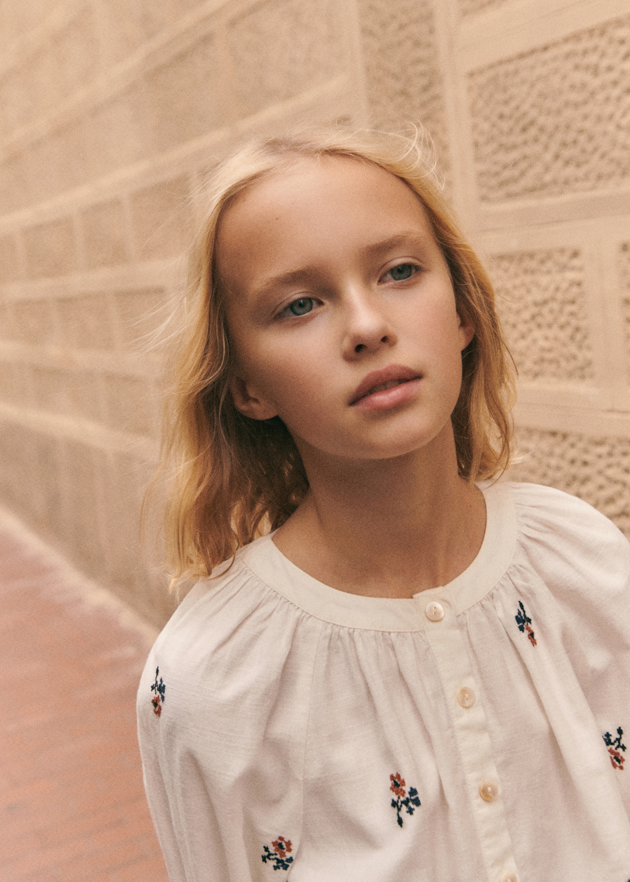 Floral embroidery blouse - Details of the article 5