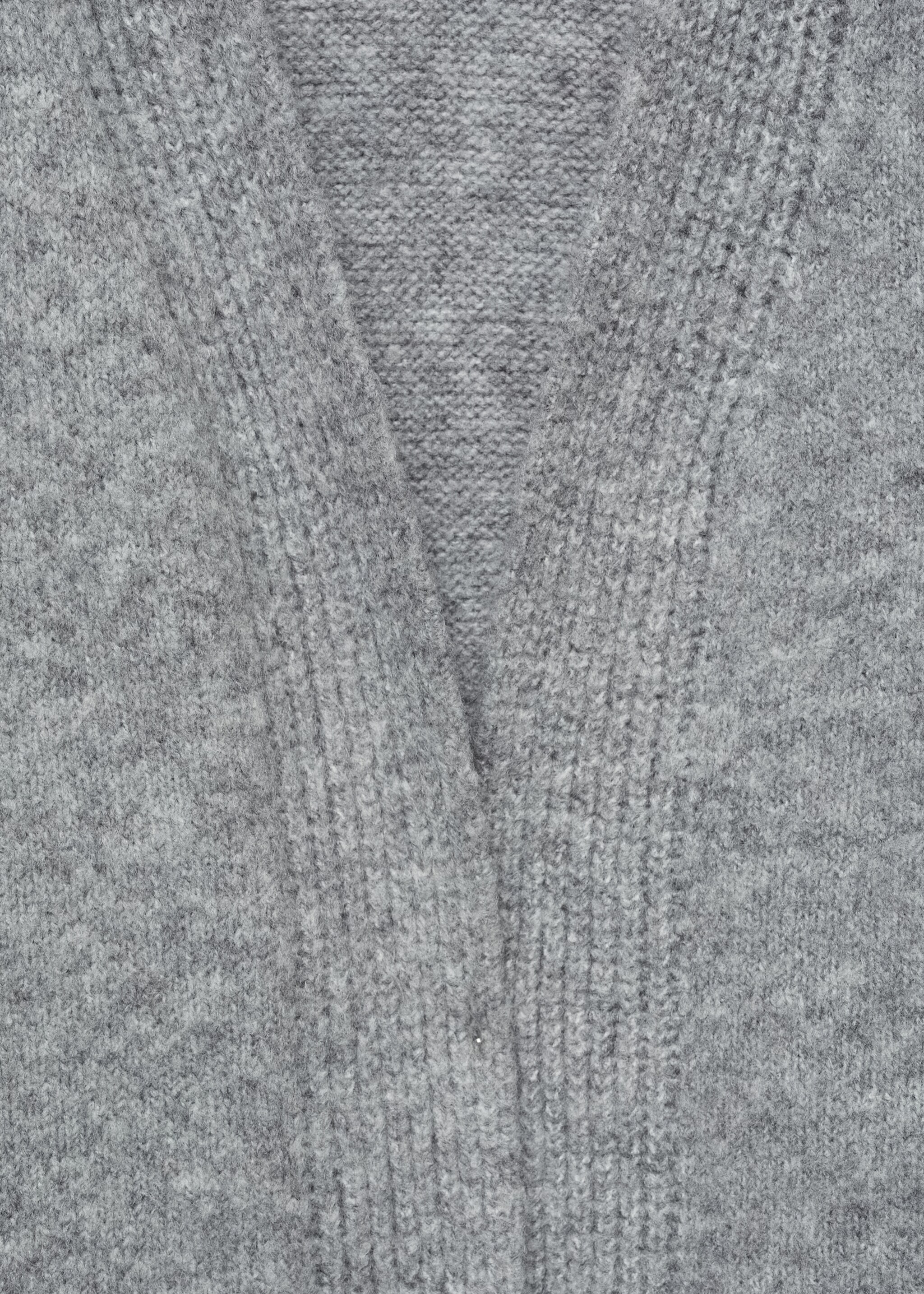 Gebreide V-halsvest - Detail van het artikel 8, Mediumgrijs. Ref: 77077931-00.