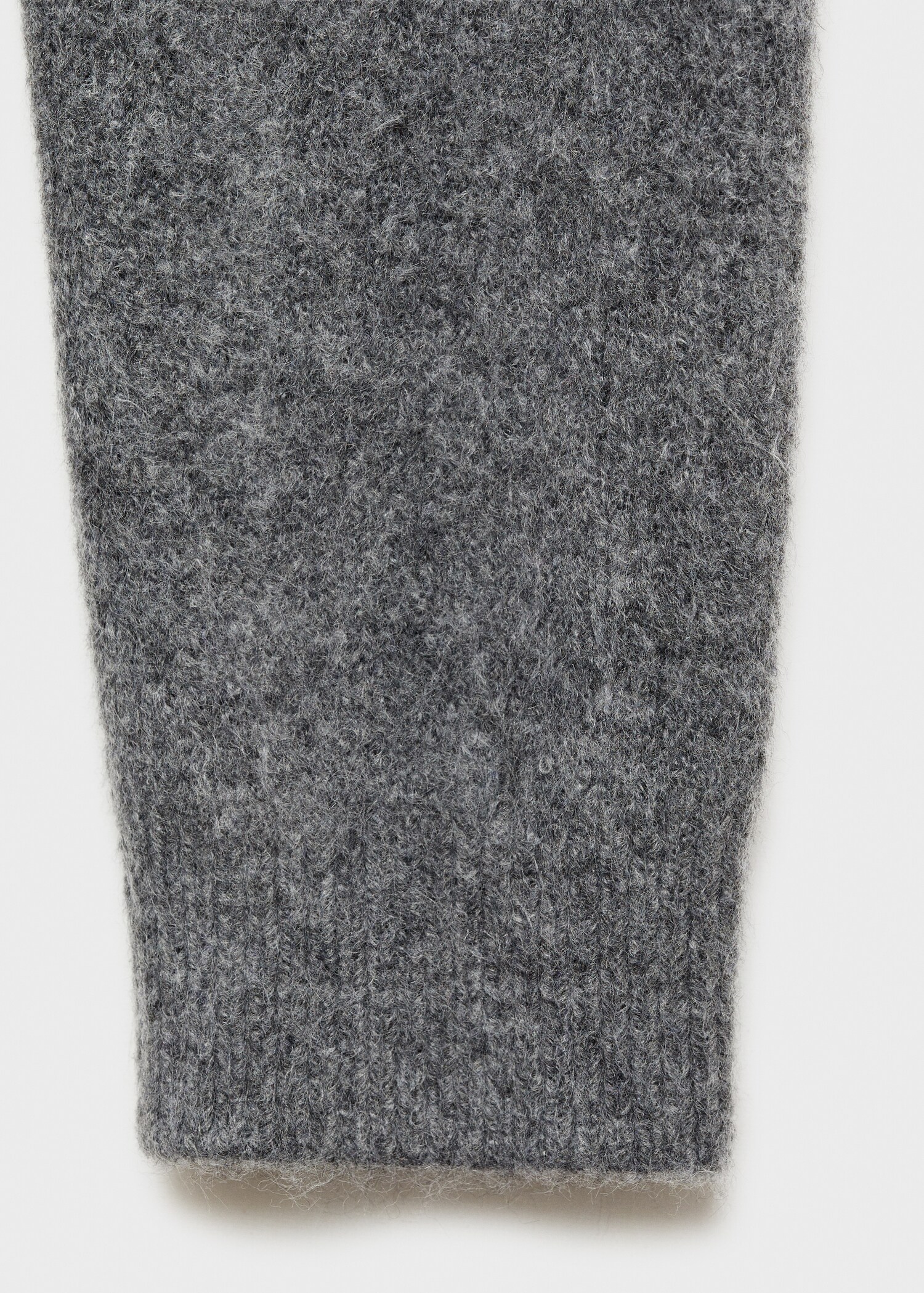 Long-sleeve knitted sweater - Details of the article 0