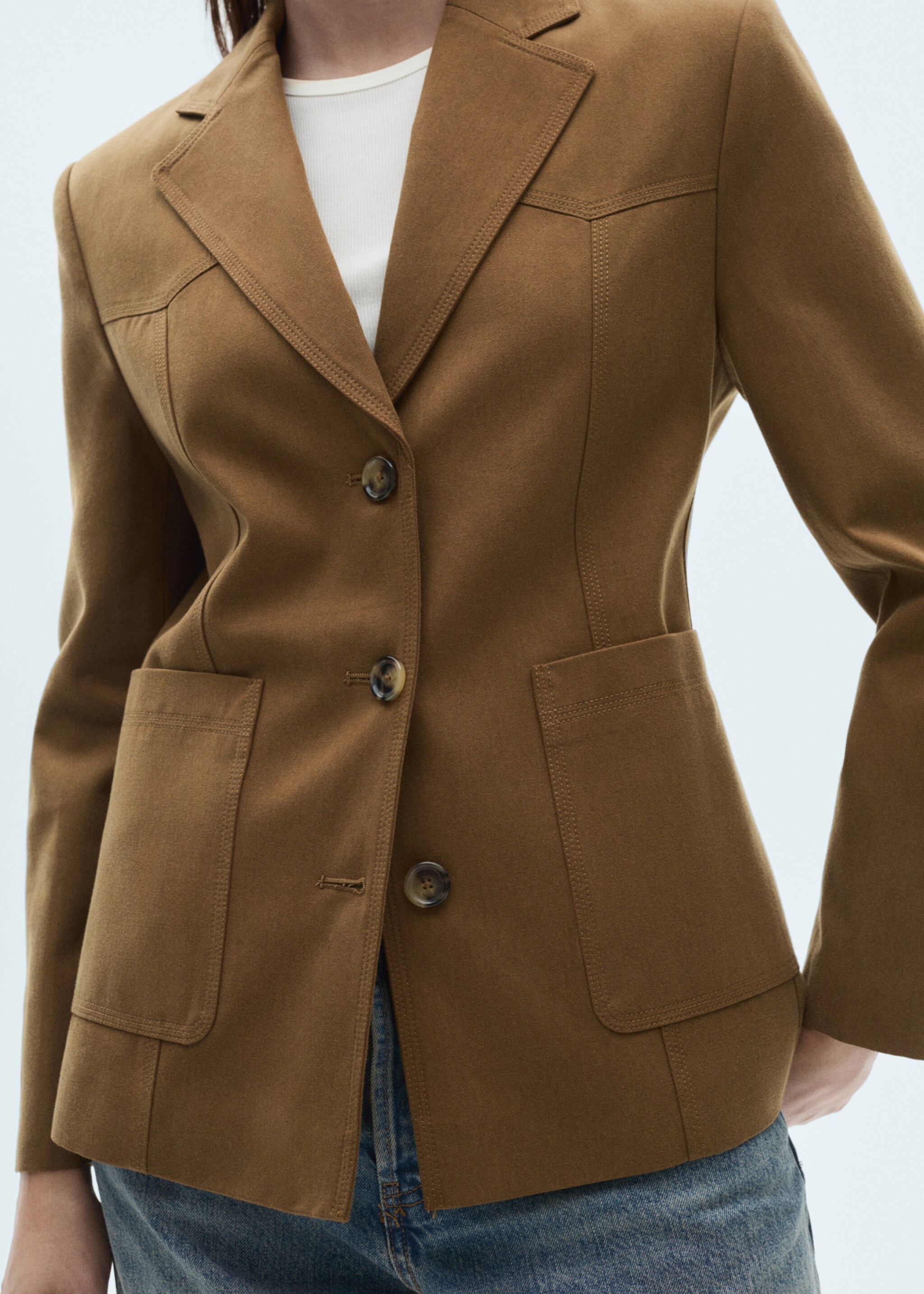 Lyocell jacket with pockets - Details of the article 6, Medium Brown. Ref: 77078269-00.