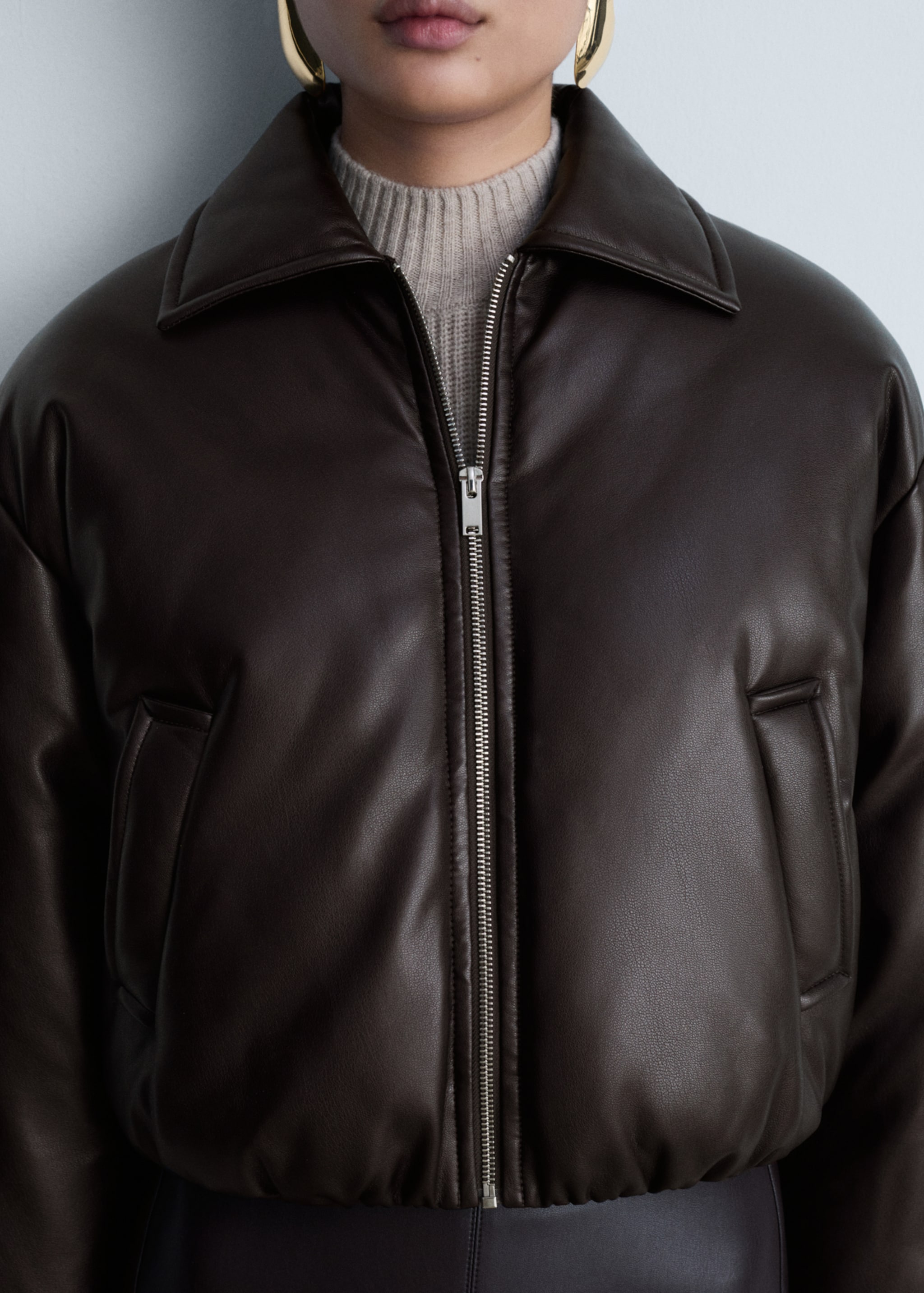 Quilted bomber jacket - Details of the article 6, Brown. Ref: 77078278-00.