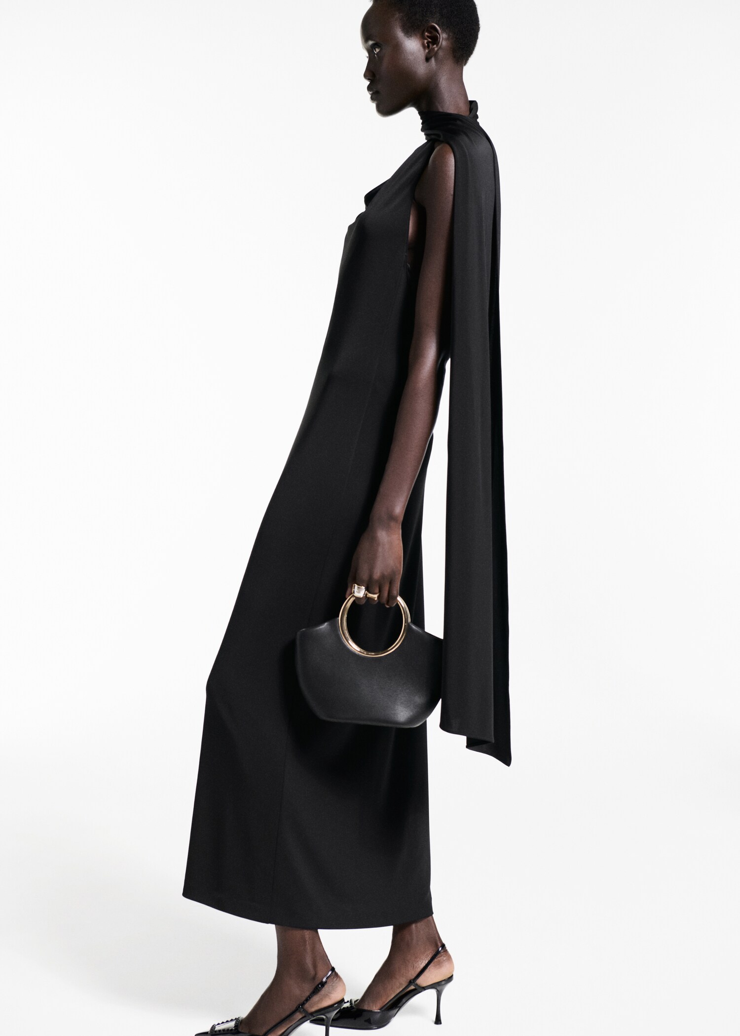 Asymmetrical bow-neck dress - Details of the article 2