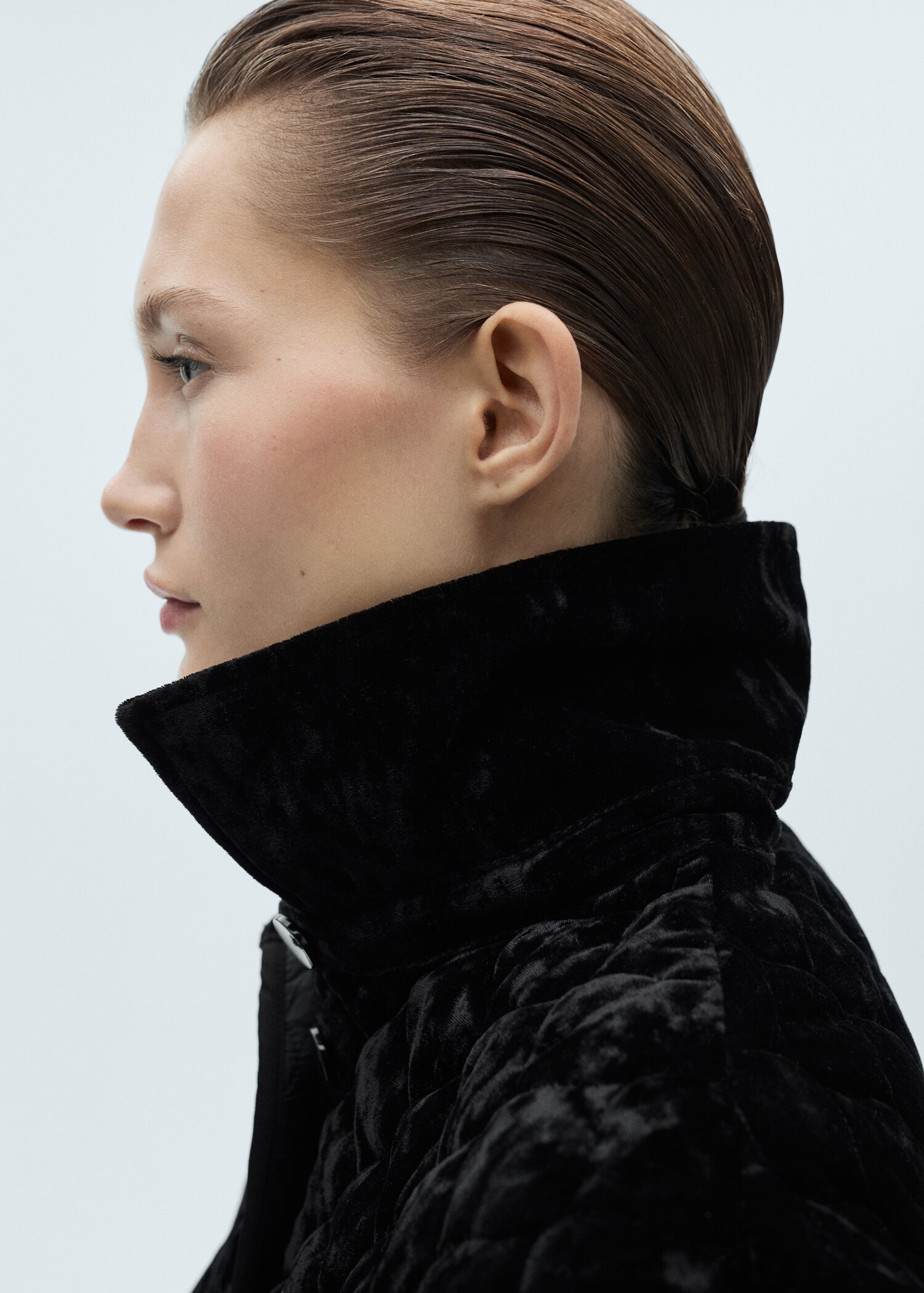Wendbare Steppjacke mit Samt - Detail des Artikels 1
