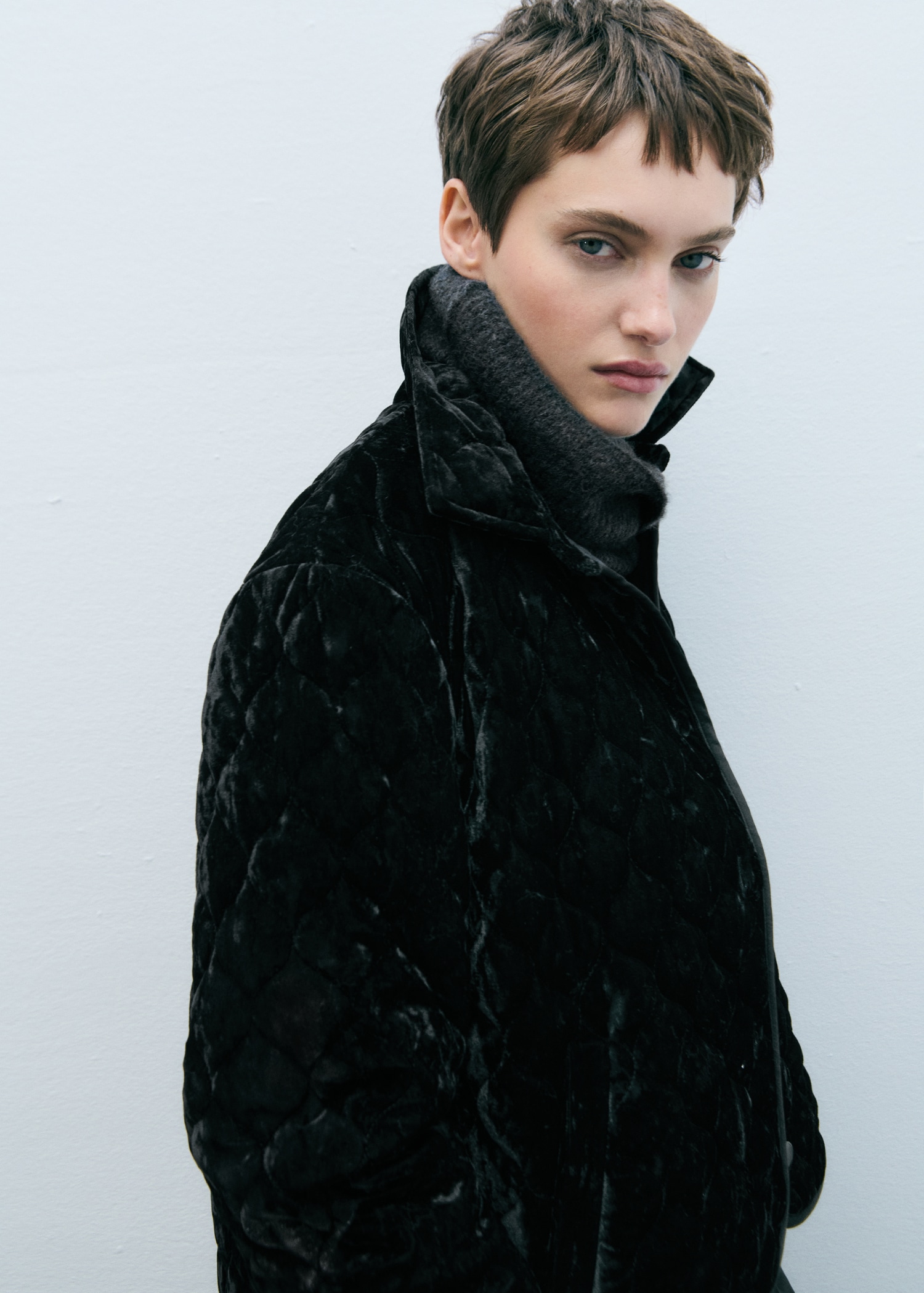 Wendbare Steppjacke mit Samt Damen MANGO OUTLET Österreich