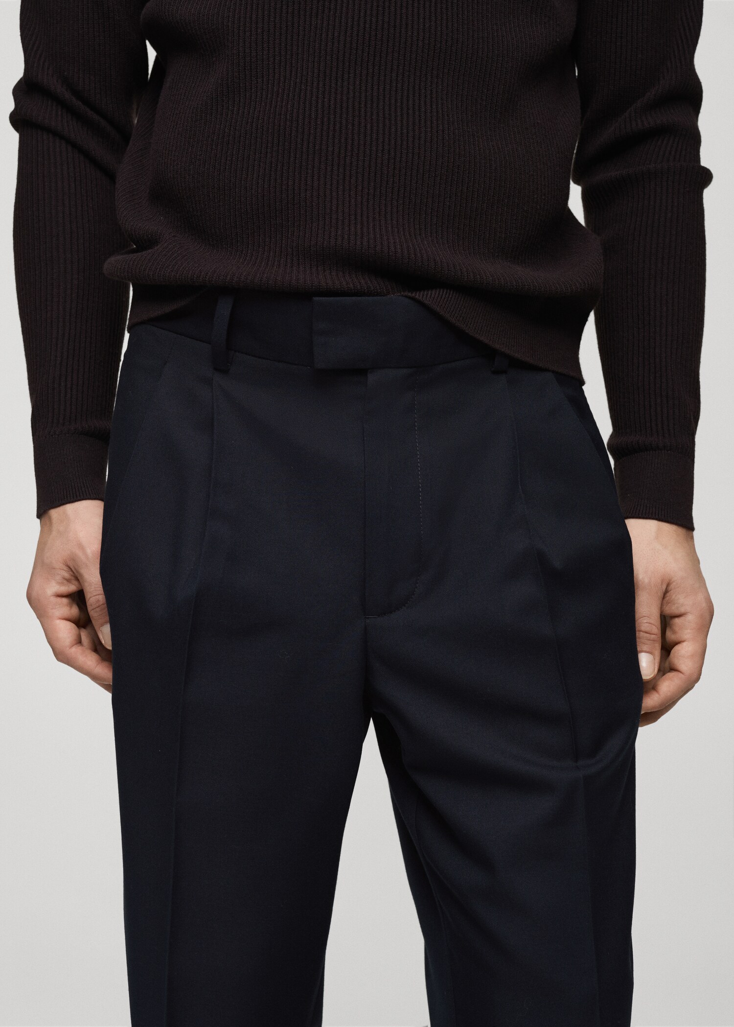 Regular Fit-Bundfaltenhose - Detail des Artikels 1