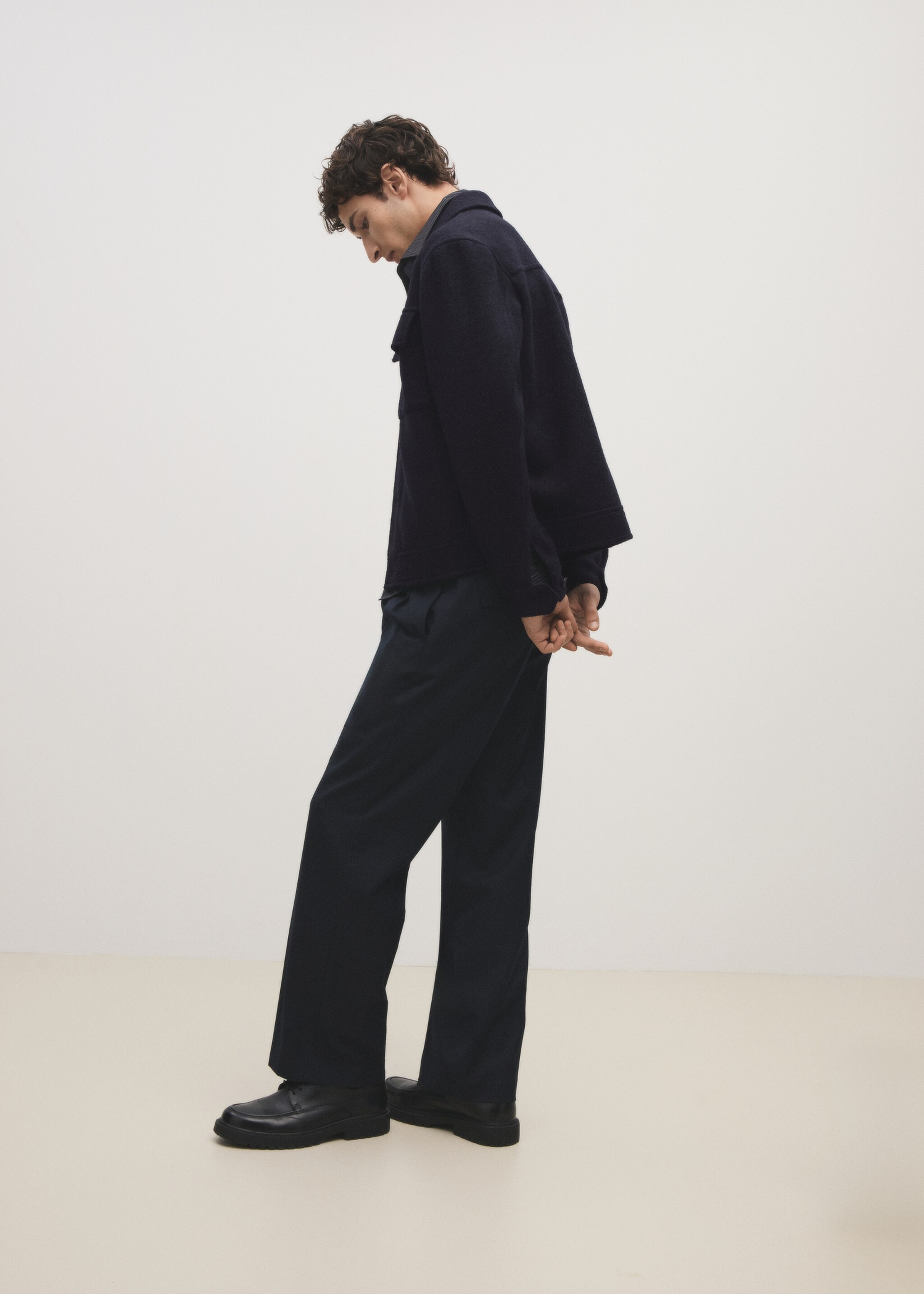 Regular Fit-Bundfaltenhose - Detail des Artikels 5, Dunkles Marineblau. Ref: 77079227-00.