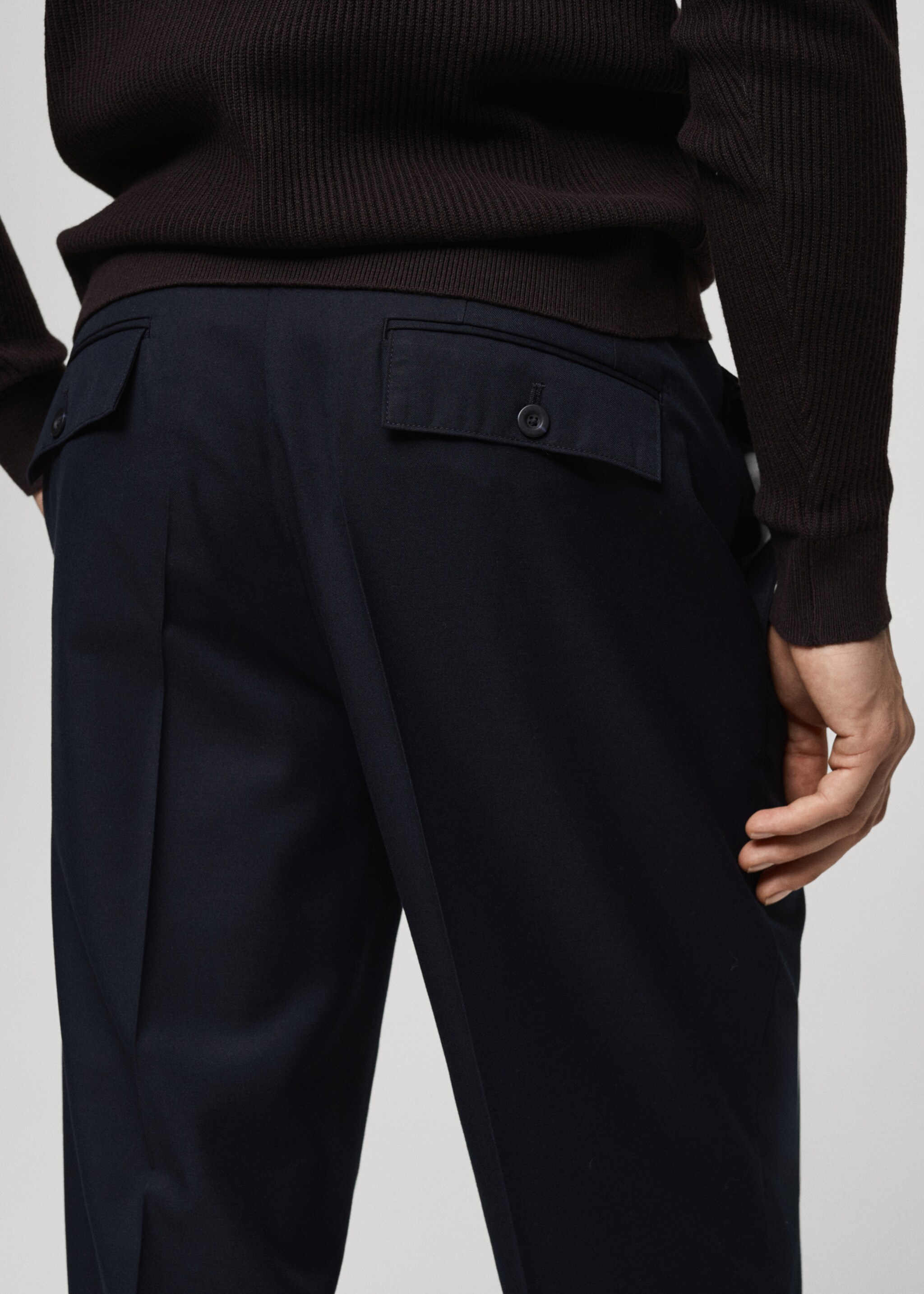 Regular Fit-Bundfaltenhose - Detail des Artikels 6, Dunkles Marineblau. Ref: 77079227-00.