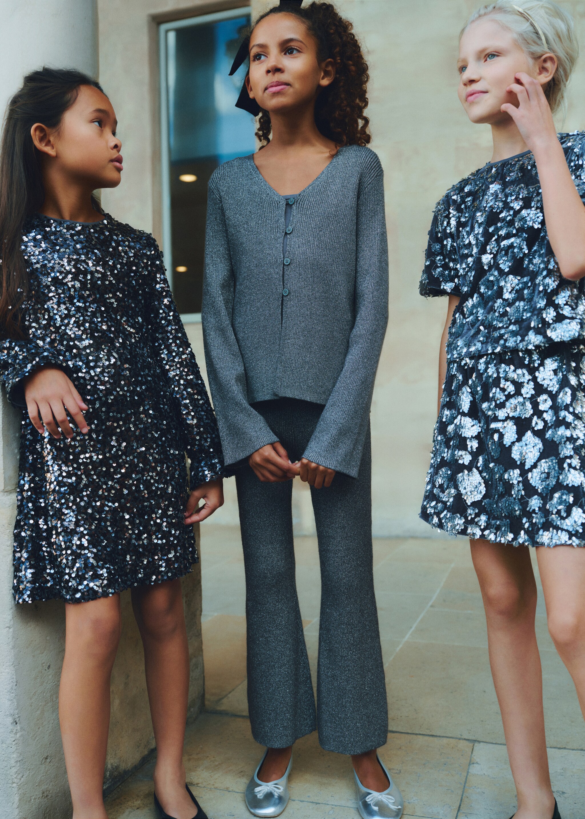 Lurex knitted cardigan - Details of the article 6, Charcoal. Ref: 77079229-00.