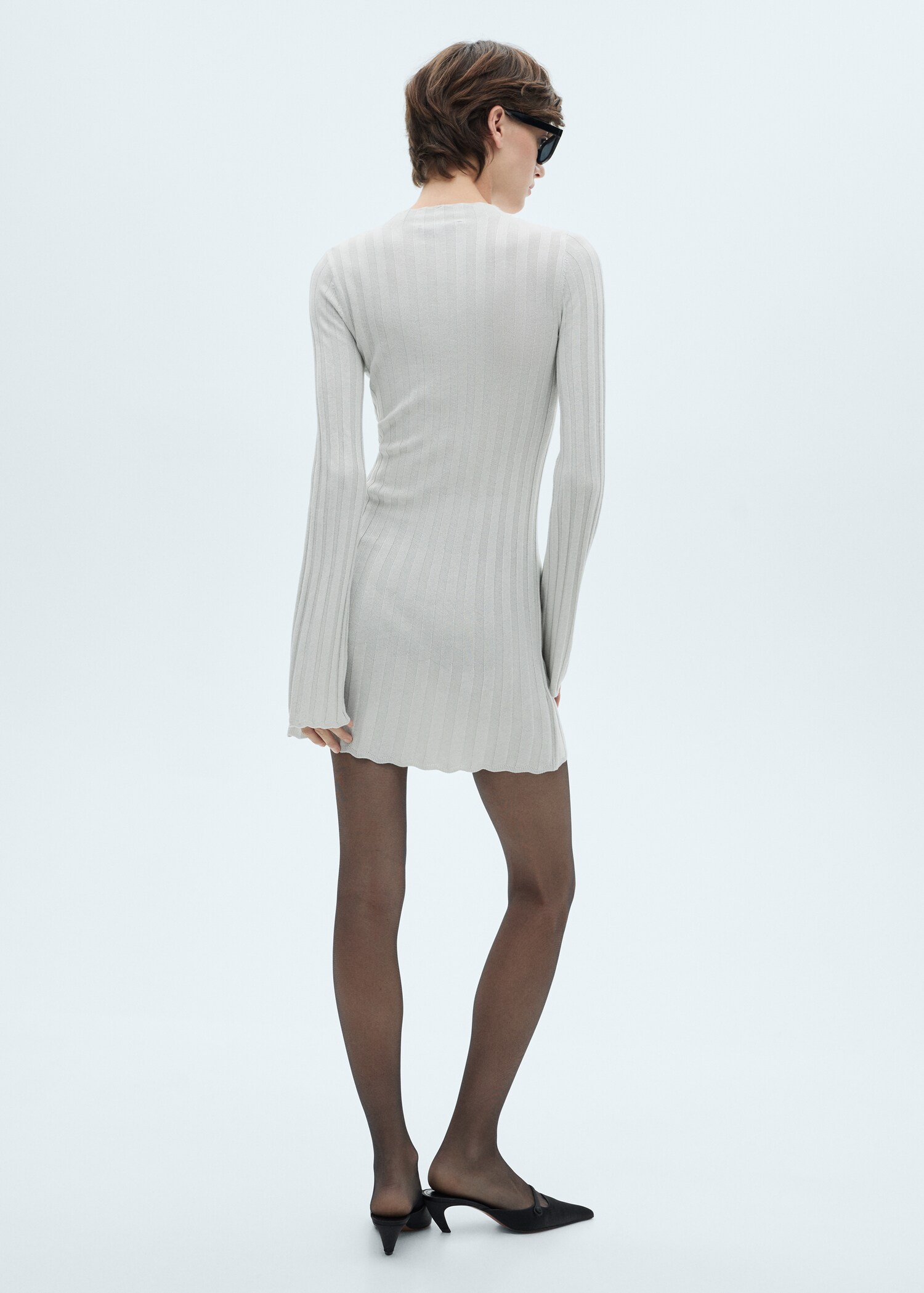 Perkins-neck knitted dress - Reverse of the article