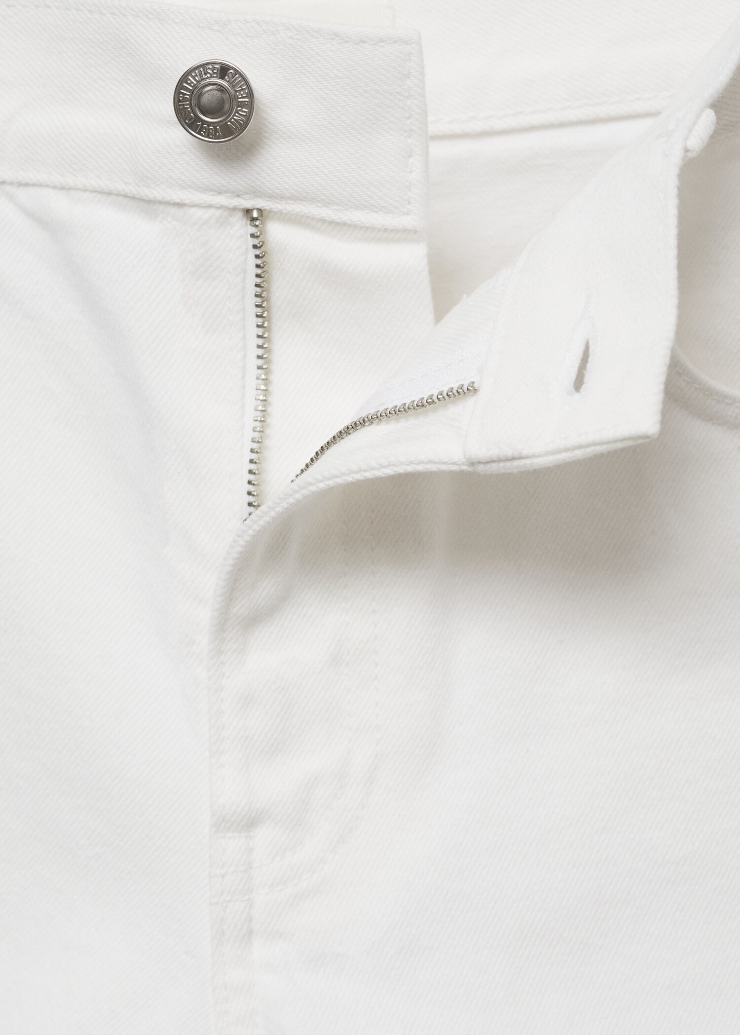 High-rise denim shorts - Details of the article 8