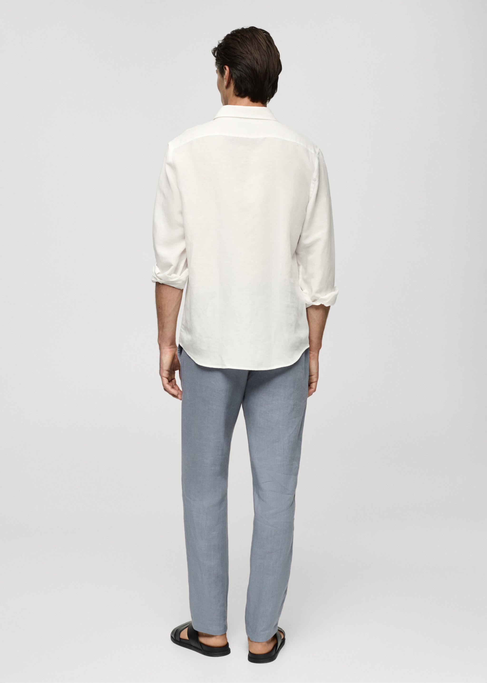 Camisa relaxed fit lino tencel - Reverso del artículo