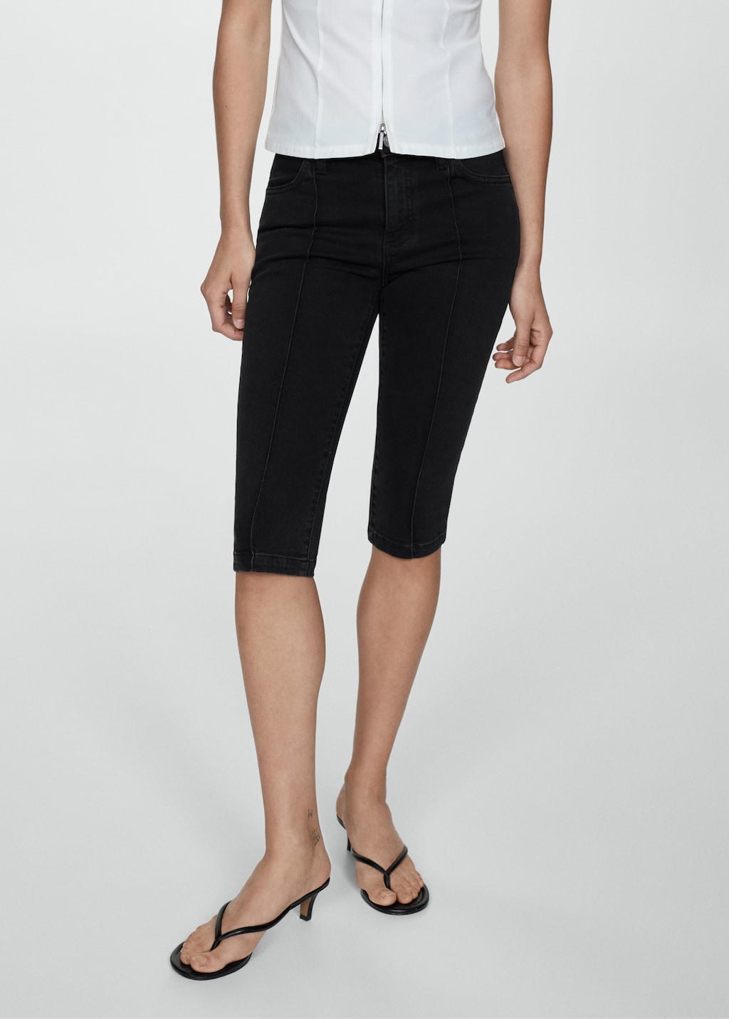 Slim capri jeans with decorative stitching - Women | MANGO OUTLET  Netherlands