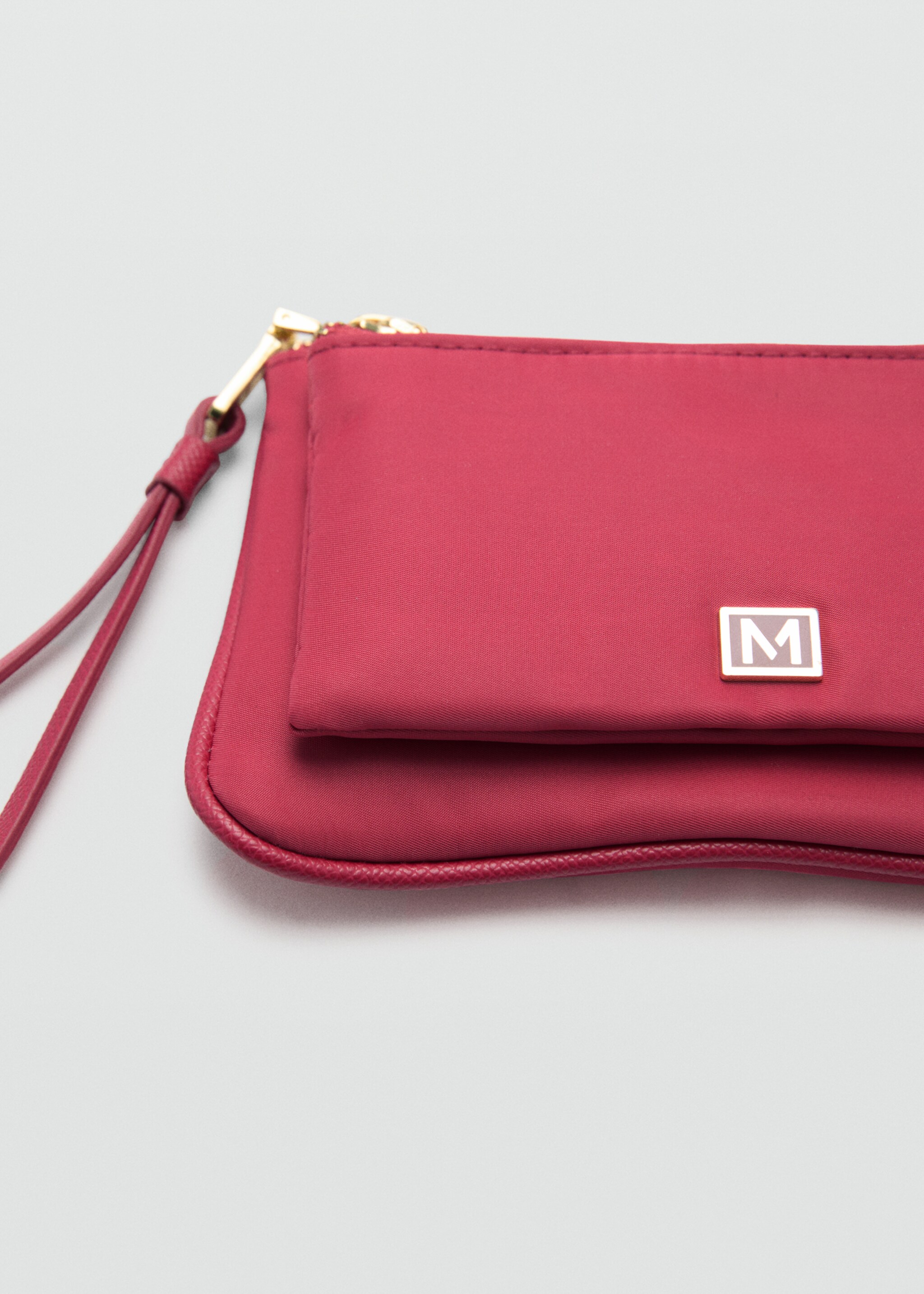 Double-compartment coin purse with logo - Details of the article 1, Strawberry. Ref: 77080362-00.