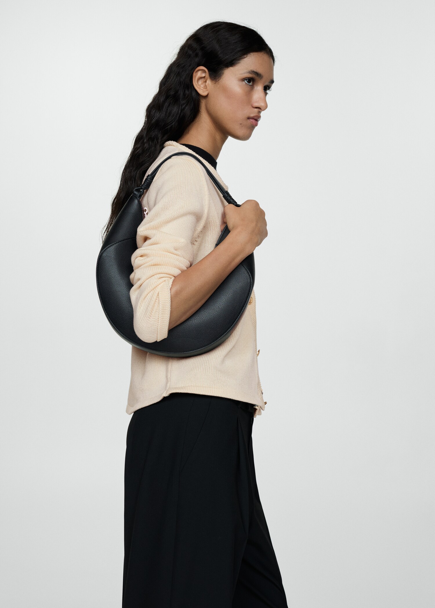 Knitted cardigan with jewel button - Medium plane