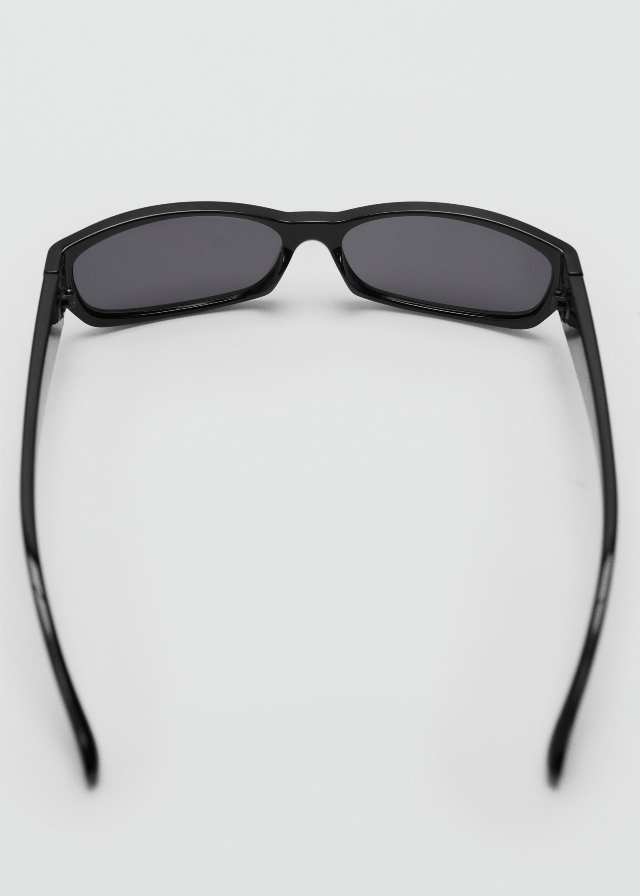 Resin frame sunglasses - Details of the article 1