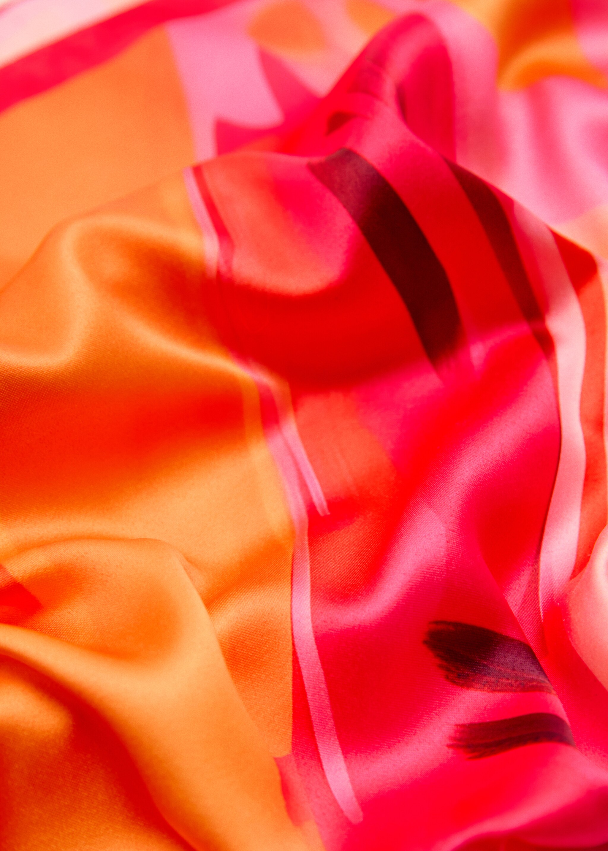 Foulard imprimé multicolore - Détail de l'article 1