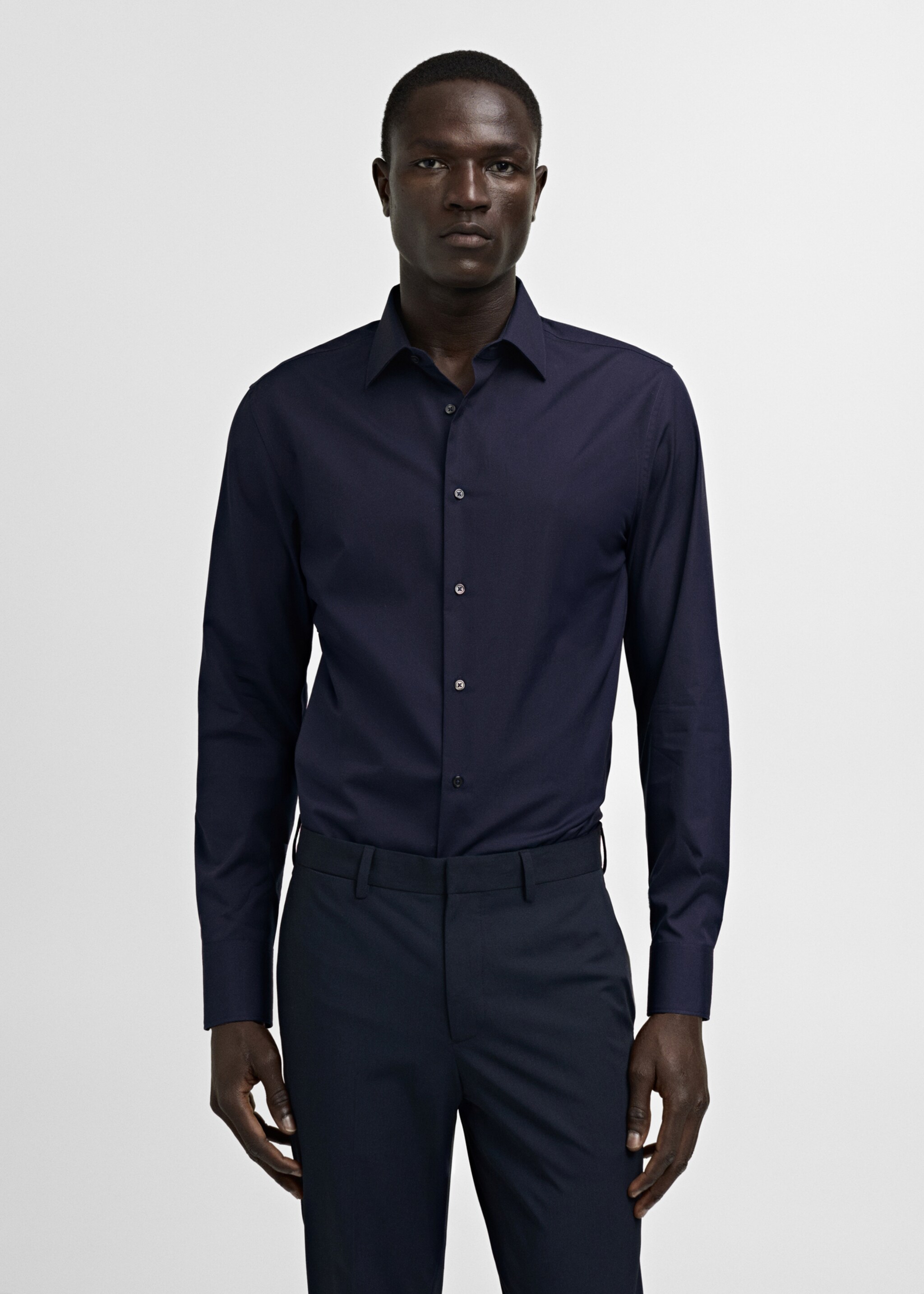 Camisa traje slim fit algodón popelín - Plano medio