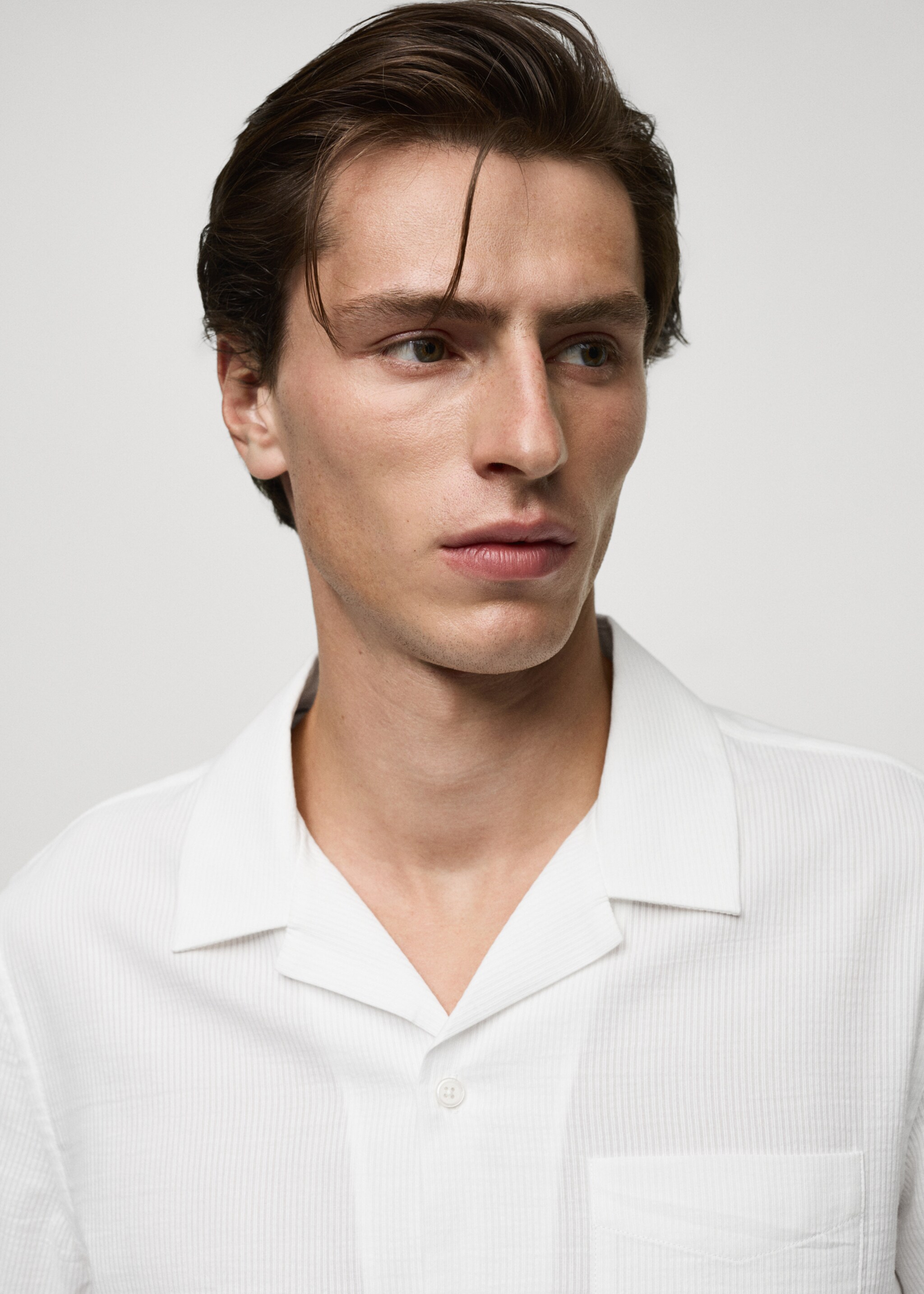 Regular-fit 100% seersucker cotton shirt - Details of the article 1