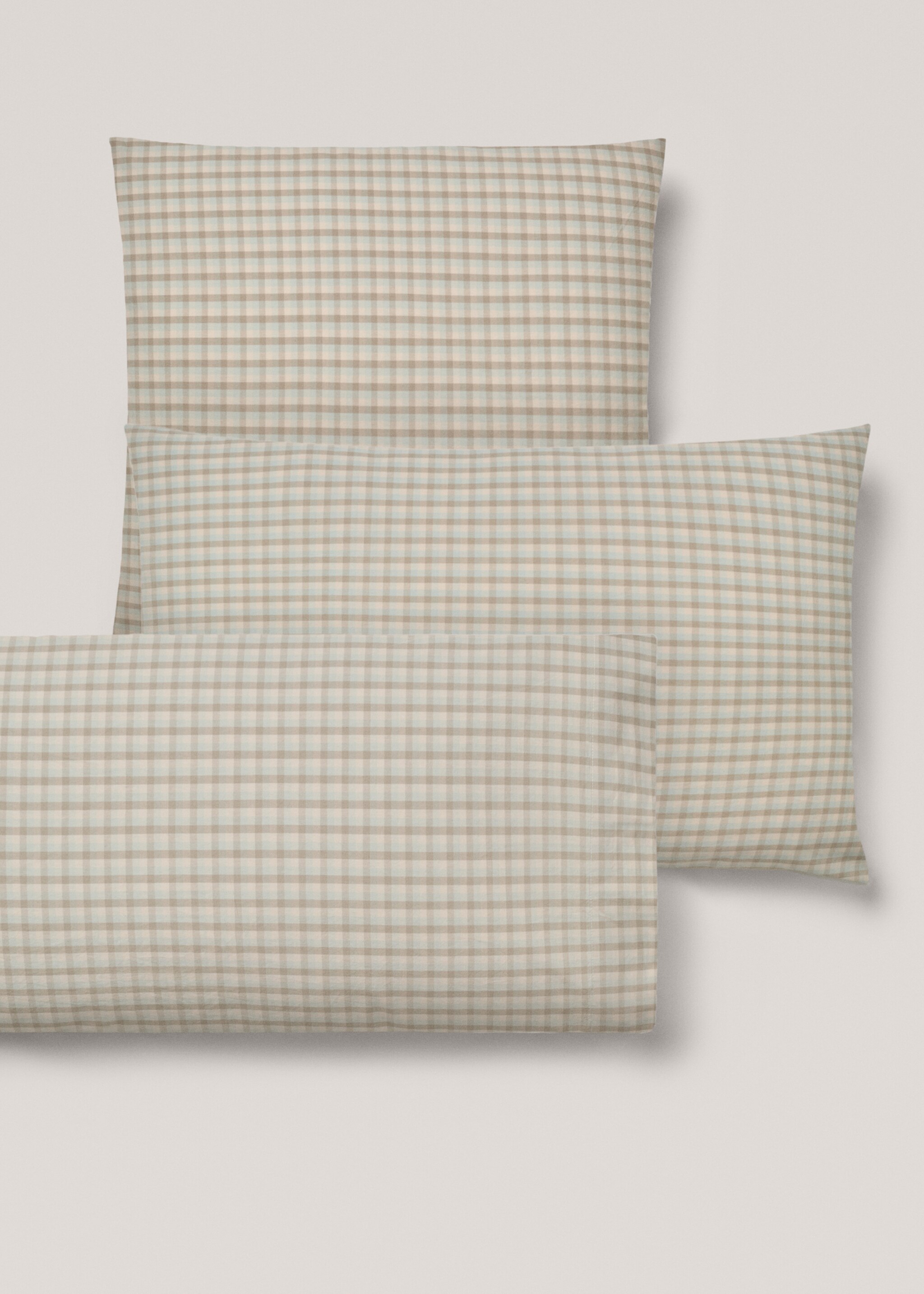 Vichy printed pillowcase 50X75cm - Details of the article 4, Beige. Ref: 77080576-00.