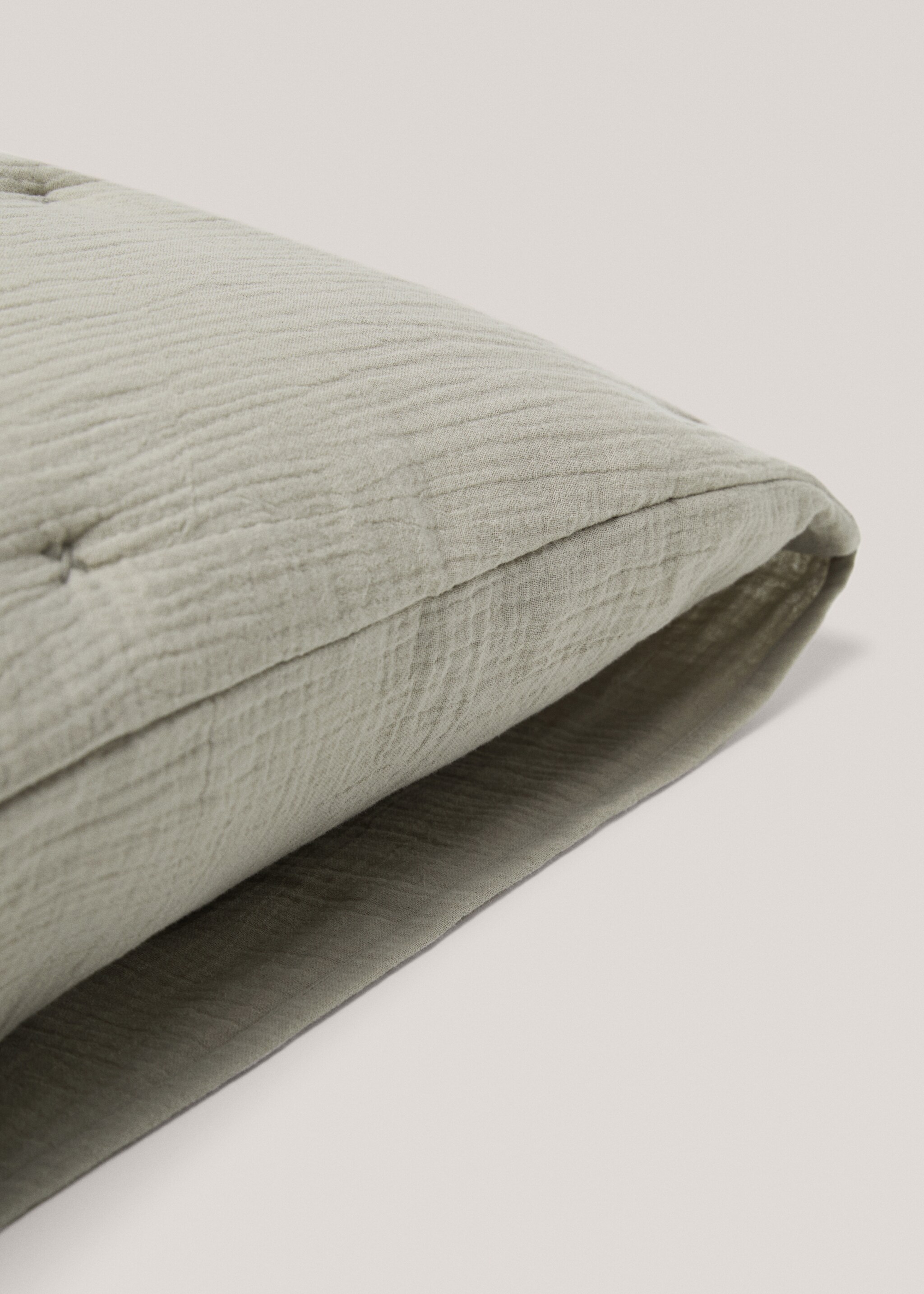 Padded cotton cushion case - Details of the article 4, Medium Brown. Ref: 77080580-00.