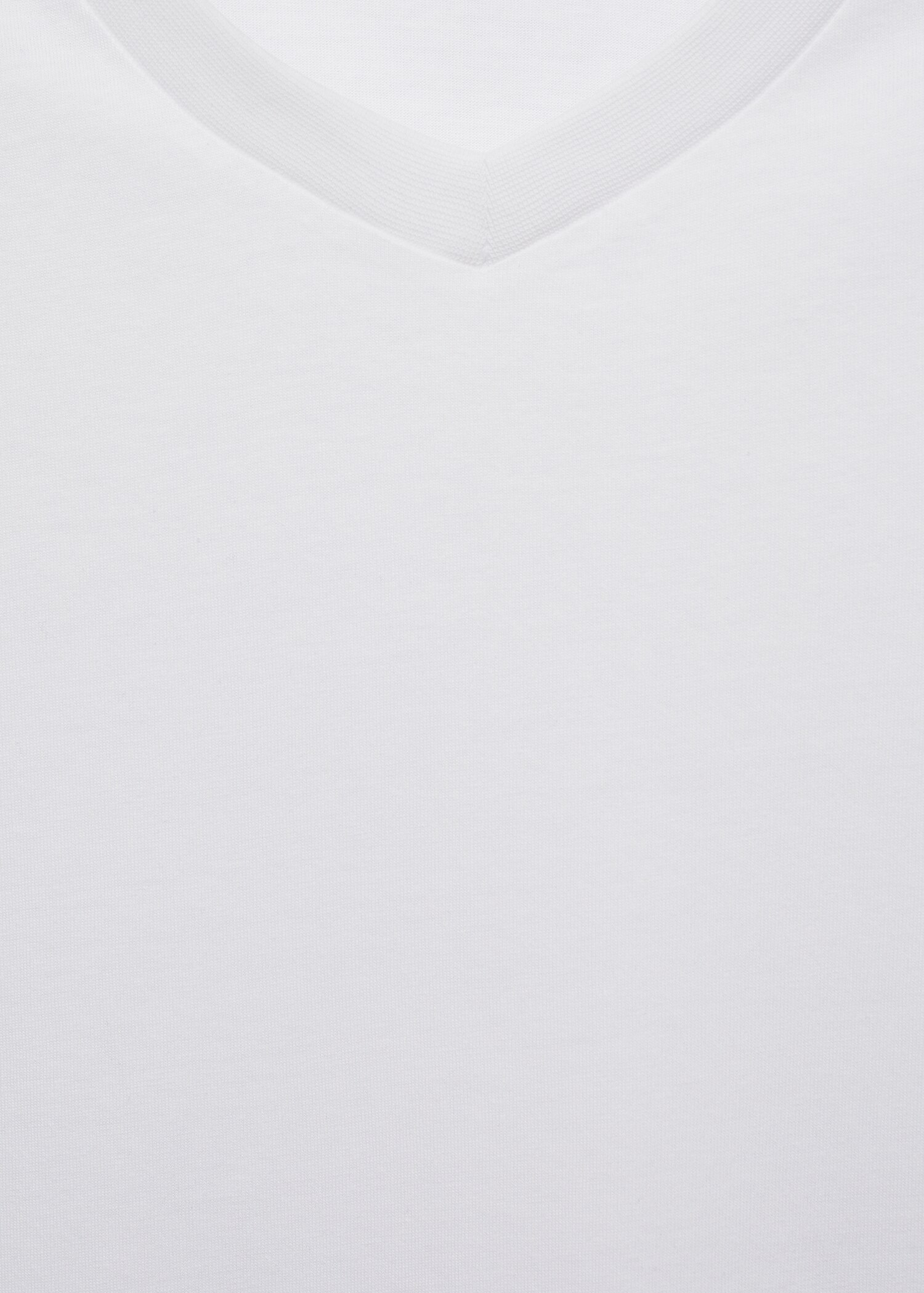 Slim-Fit-T-Shirt aus Baumwolle mit V-Ausschnitt - Detail des Artikels 8